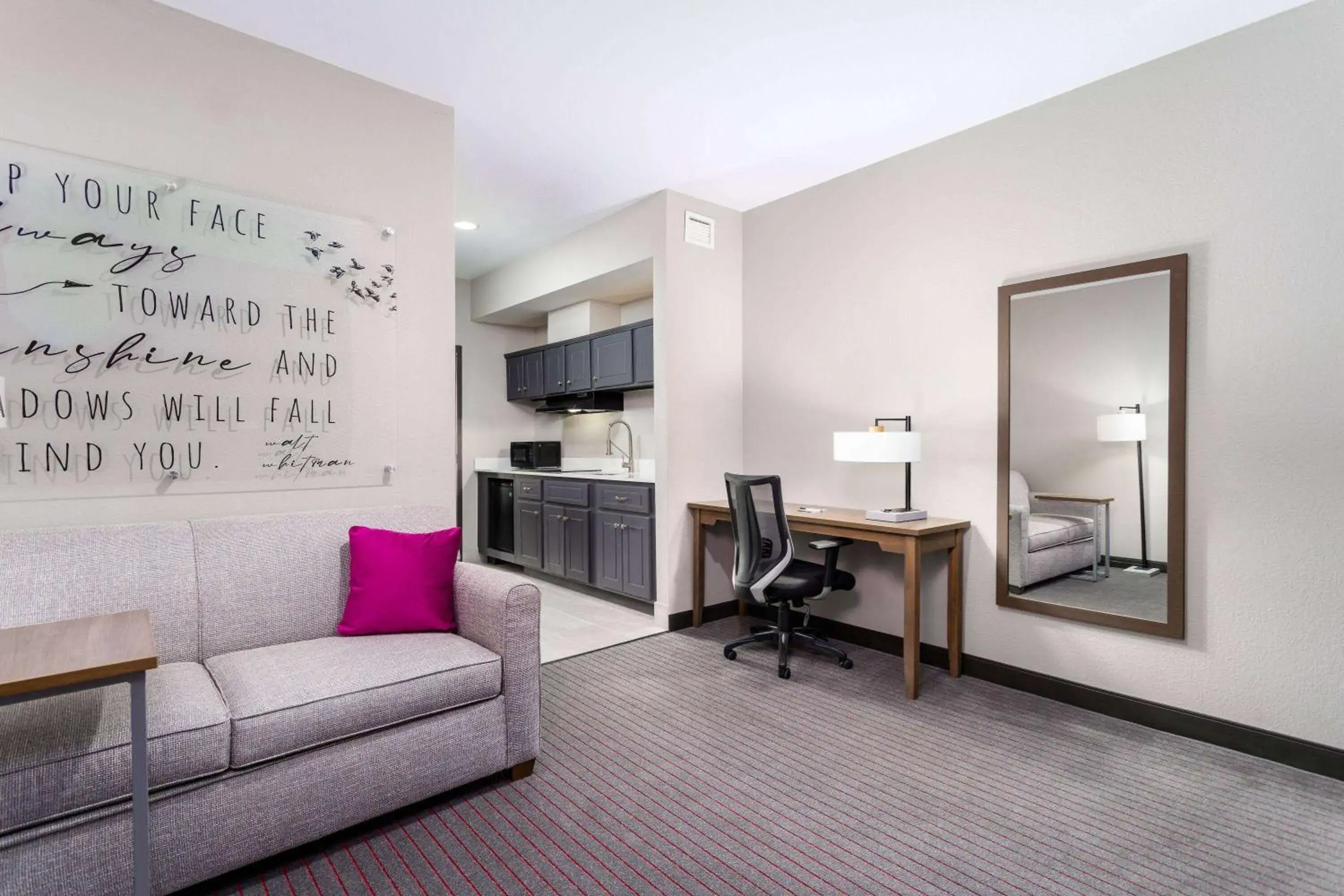 Photo of the whole room, Bed in La Quinta Inn & Suites by Wyndham Augusta Fort Eisenhower Photo of the whole room, Bed in La Quinta Inn & Suites by Wyndham Augusta Fort Eisenhower