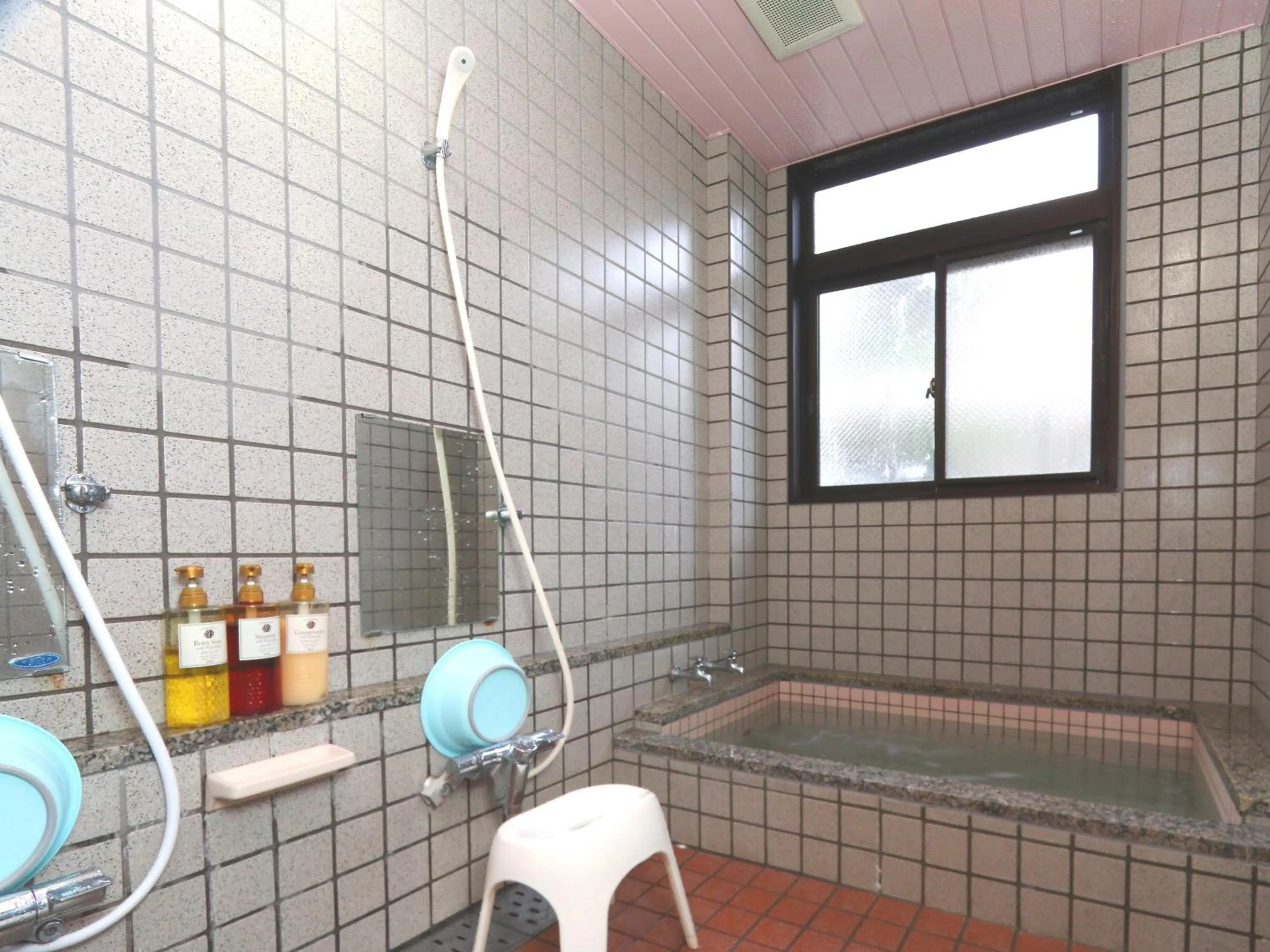 Public Bath in Nanakuraso