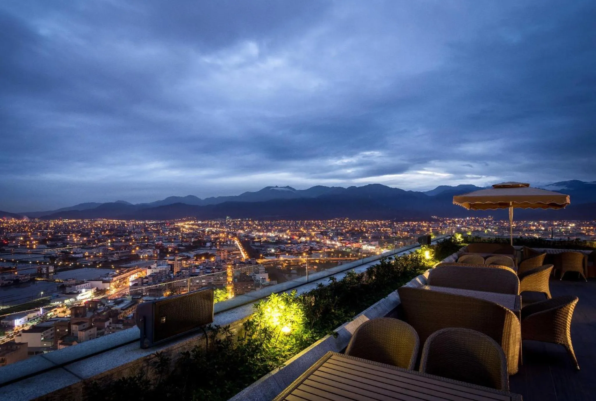 Night in Cuncyue Hot Spring Resort