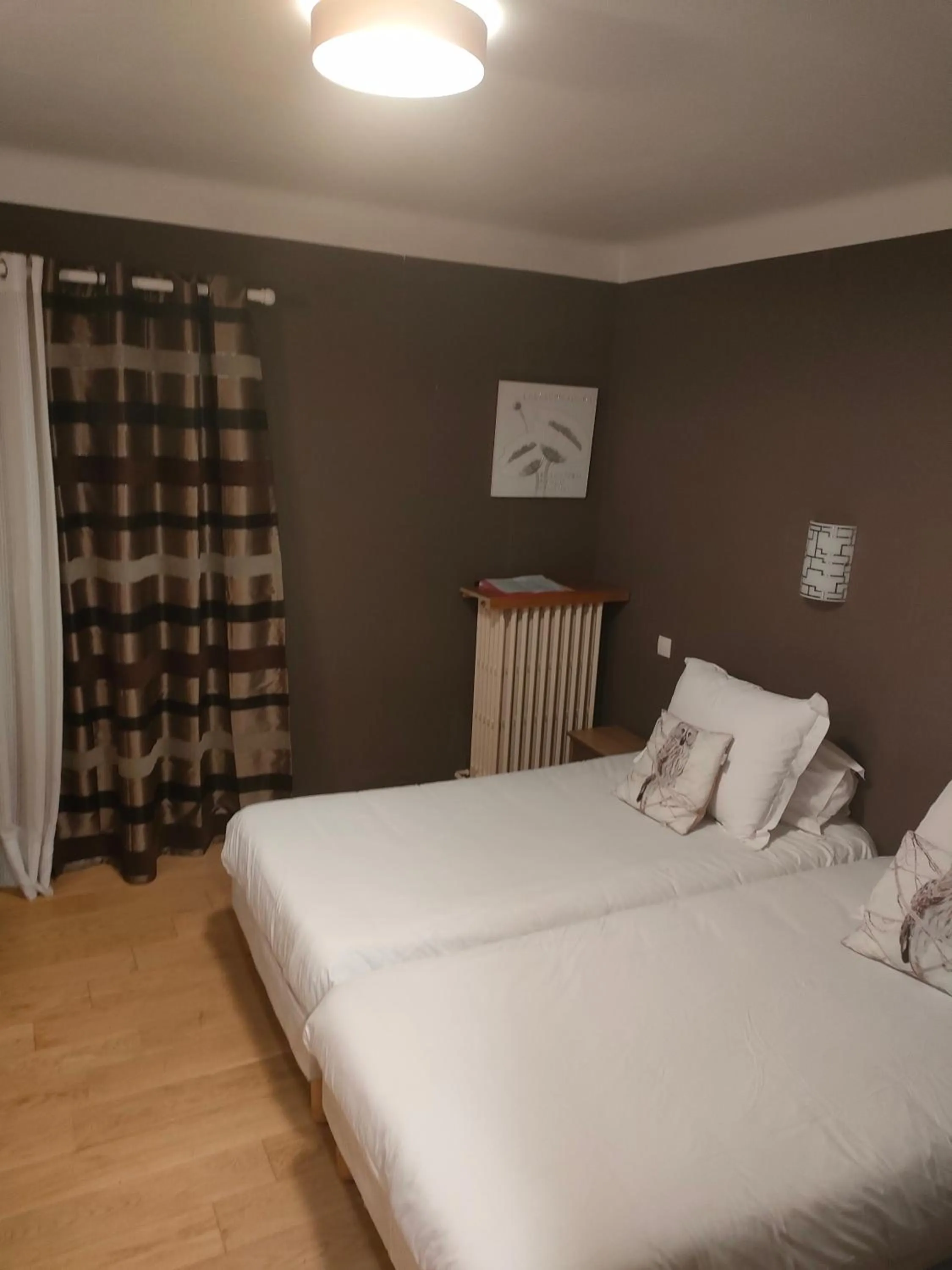 Bed in Hôtel Chastellares