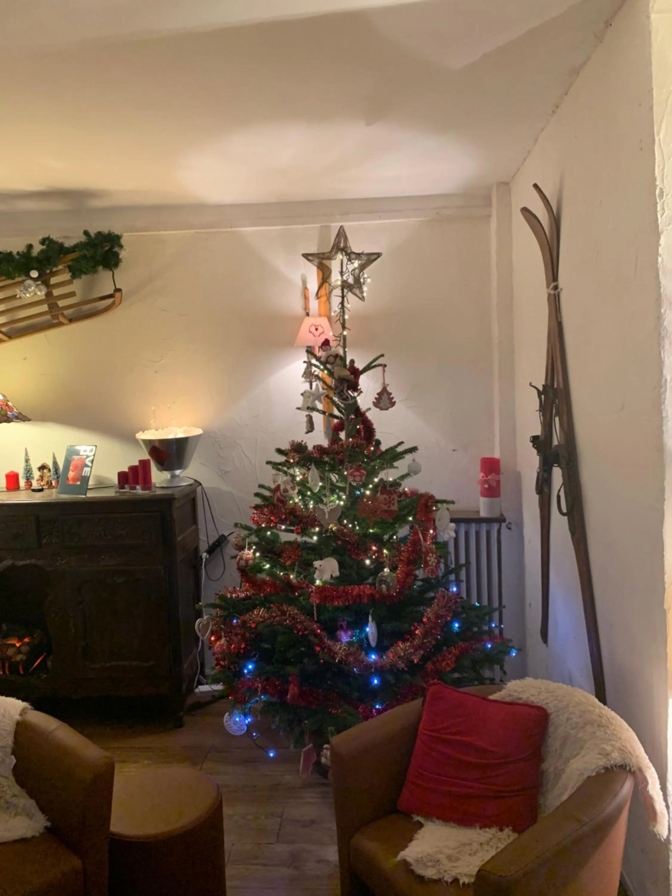 Lounge or bar in Hôtel Chastellares