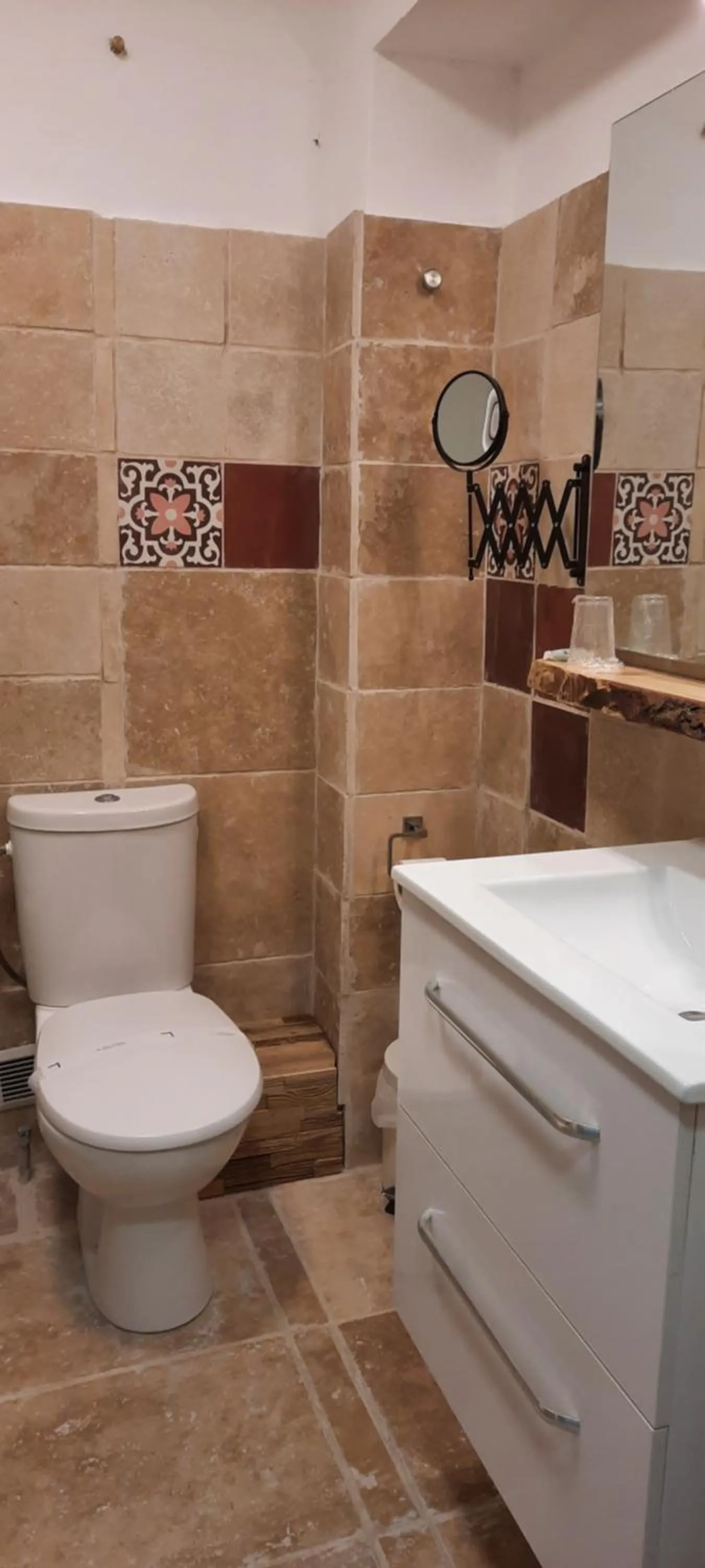 Bathroom in Hôtel Chastellares