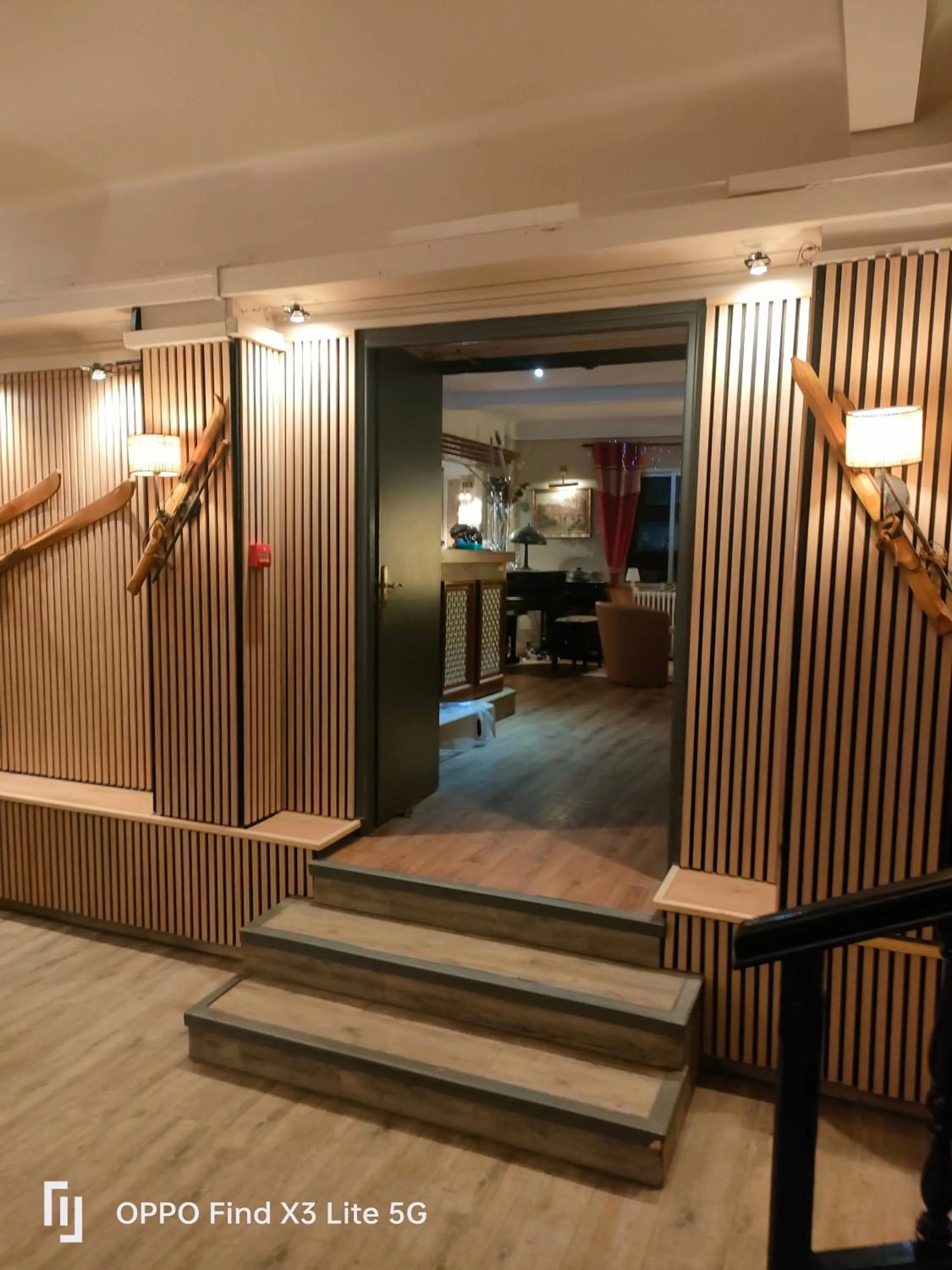 Lobby or reception in Hôtel Chastellares