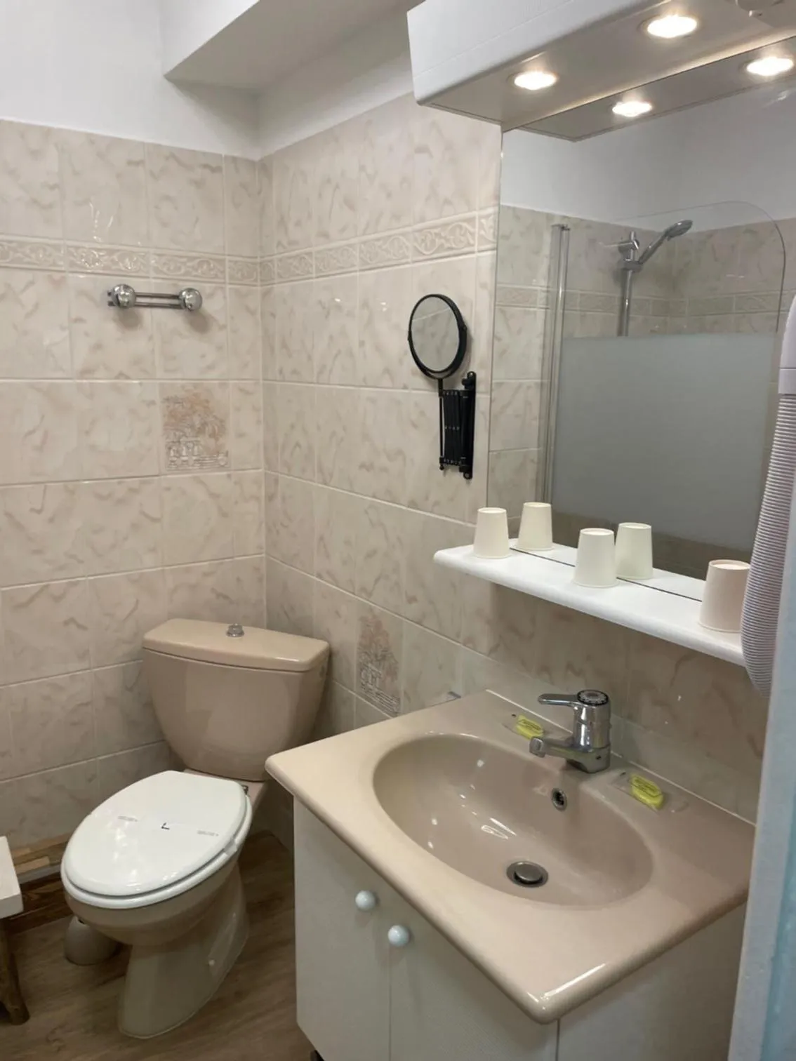 Bathroom in Hôtel Chastellares