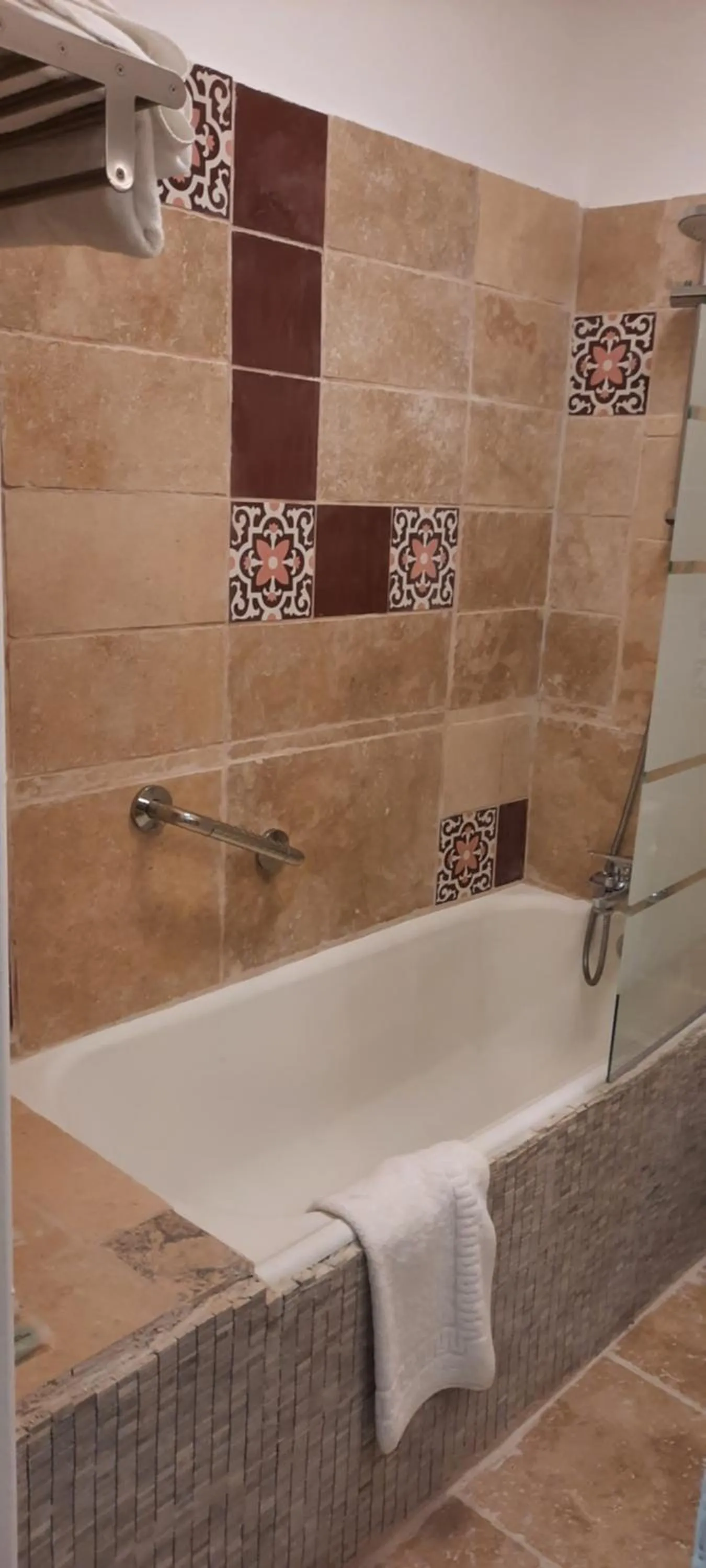 Bathroom in Hôtel Chastellares