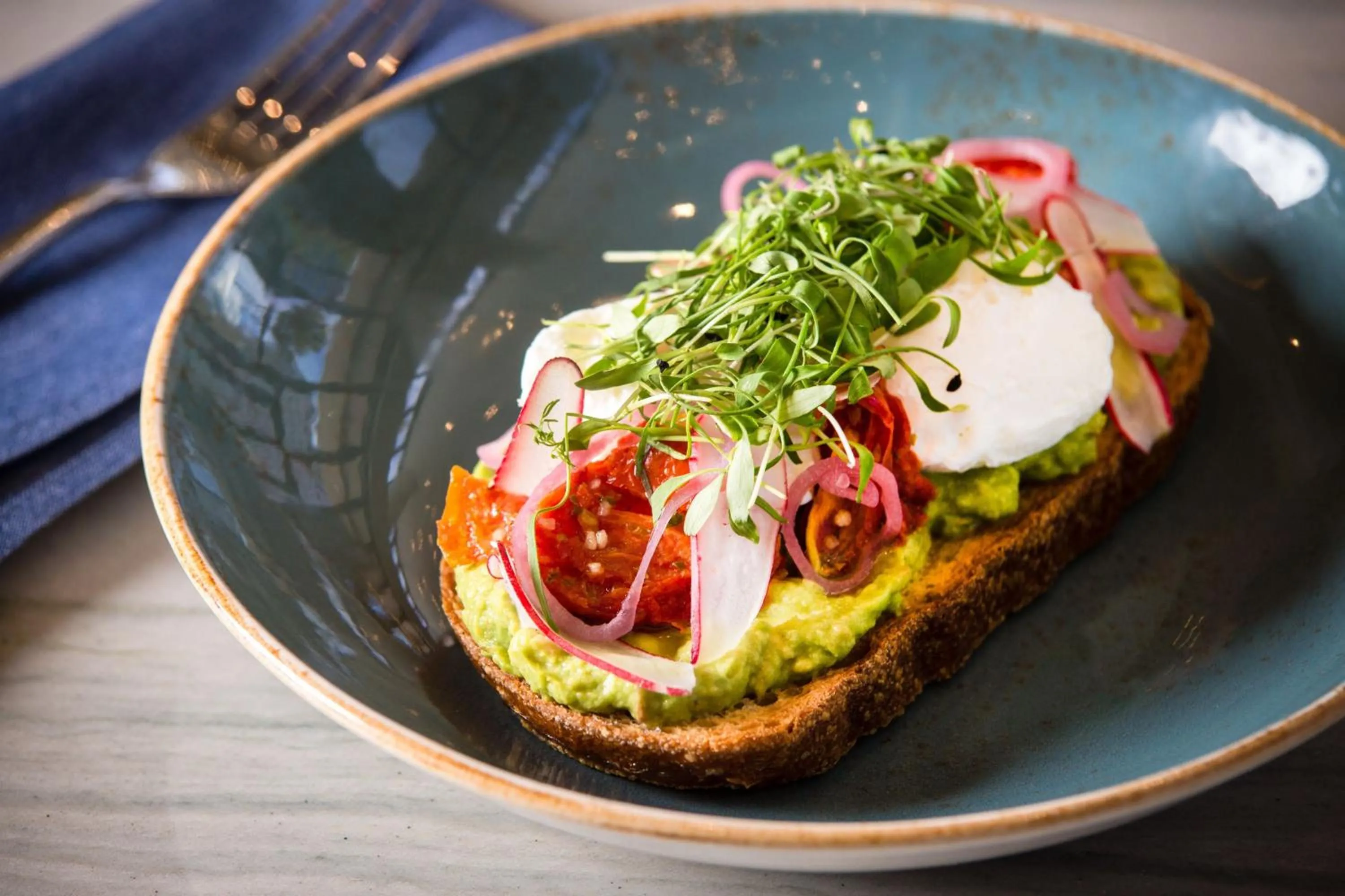 Restaurant/places to eat in Marriott Long Beach Downtown