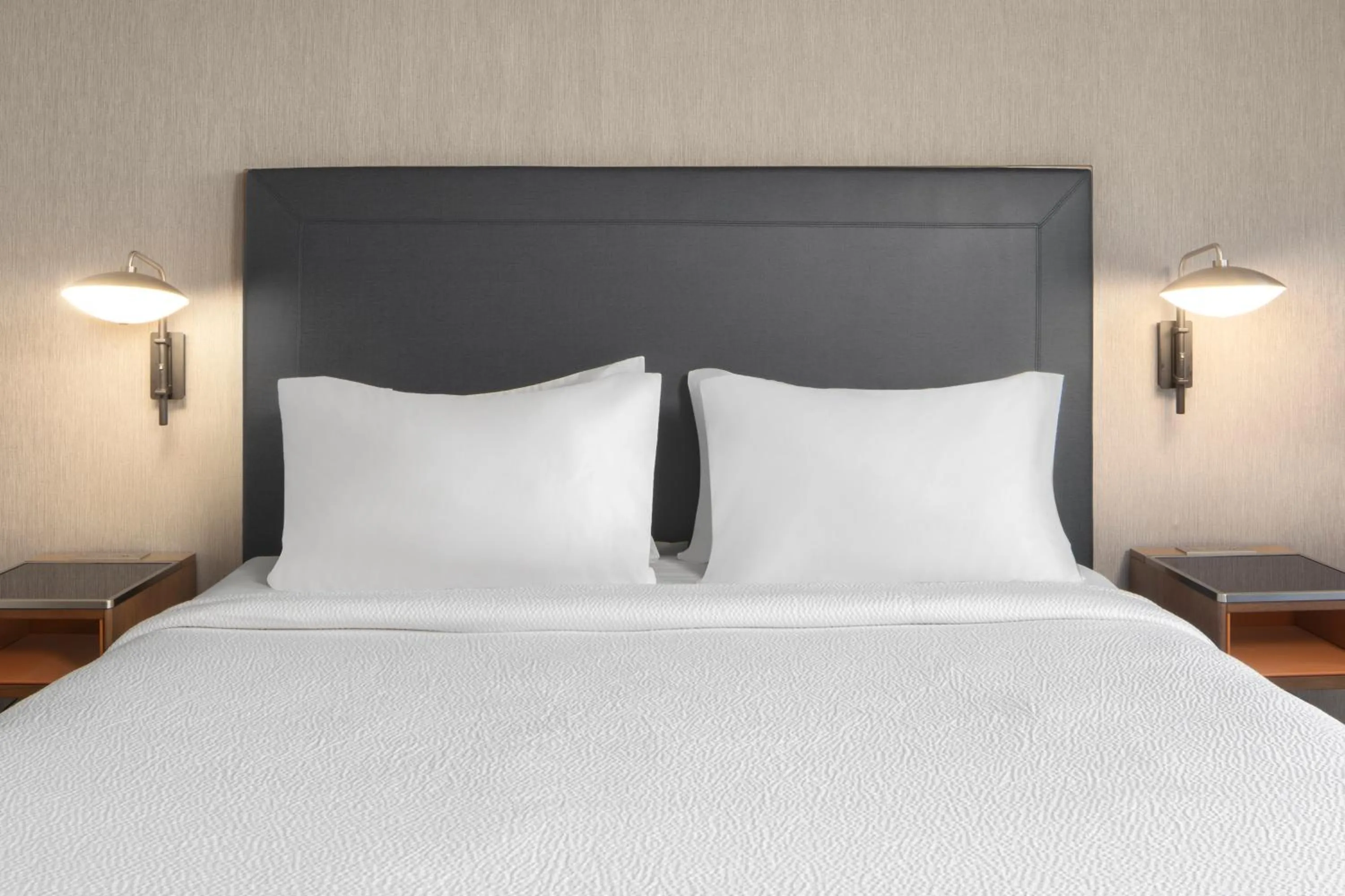 Bed in Courtyard by Marriott Little Rock West