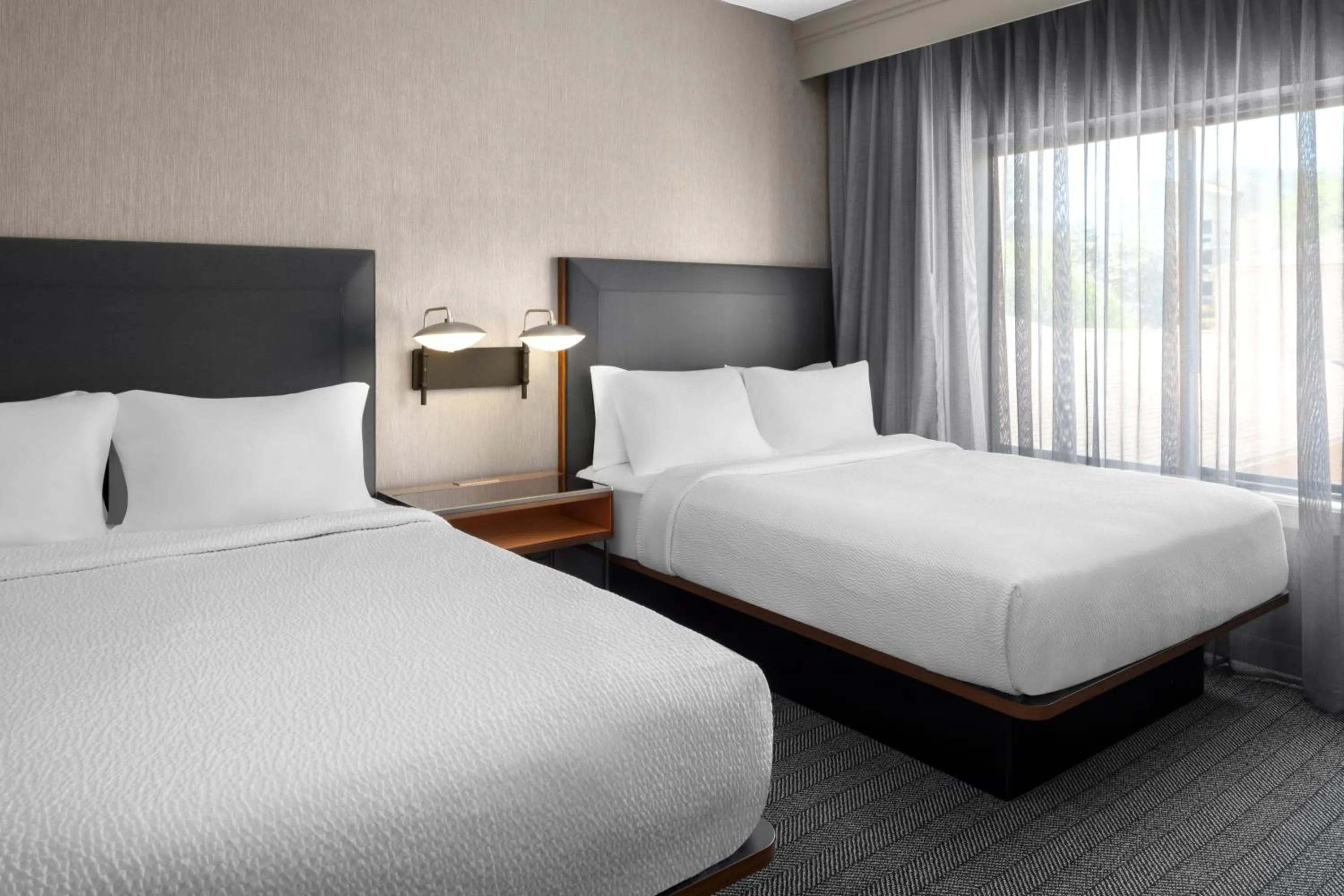 Bedroom, Bed in Courtyard by Marriott Little Rock West