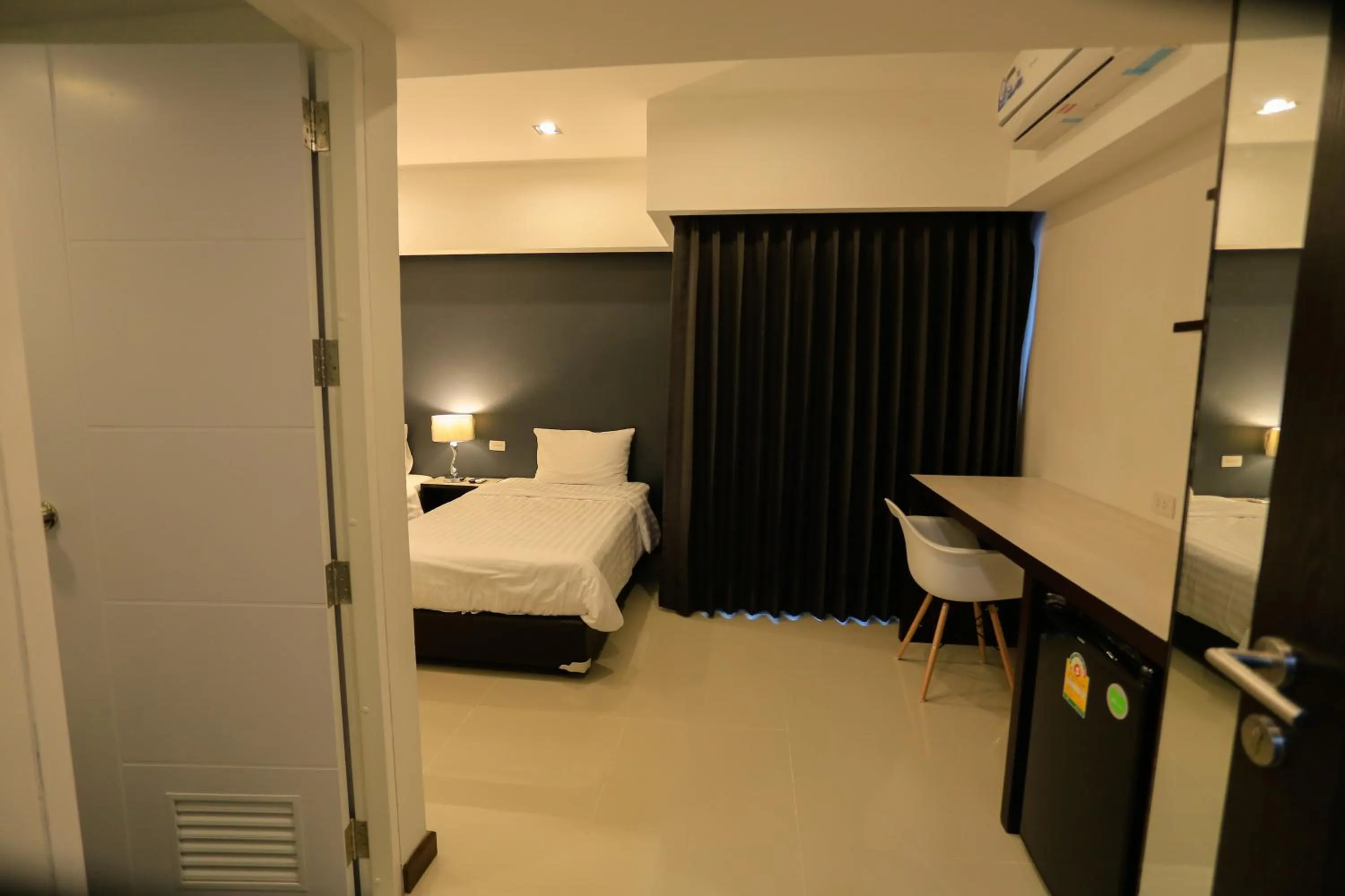 Photo of the whole room, Bed in Khonkaen Residence