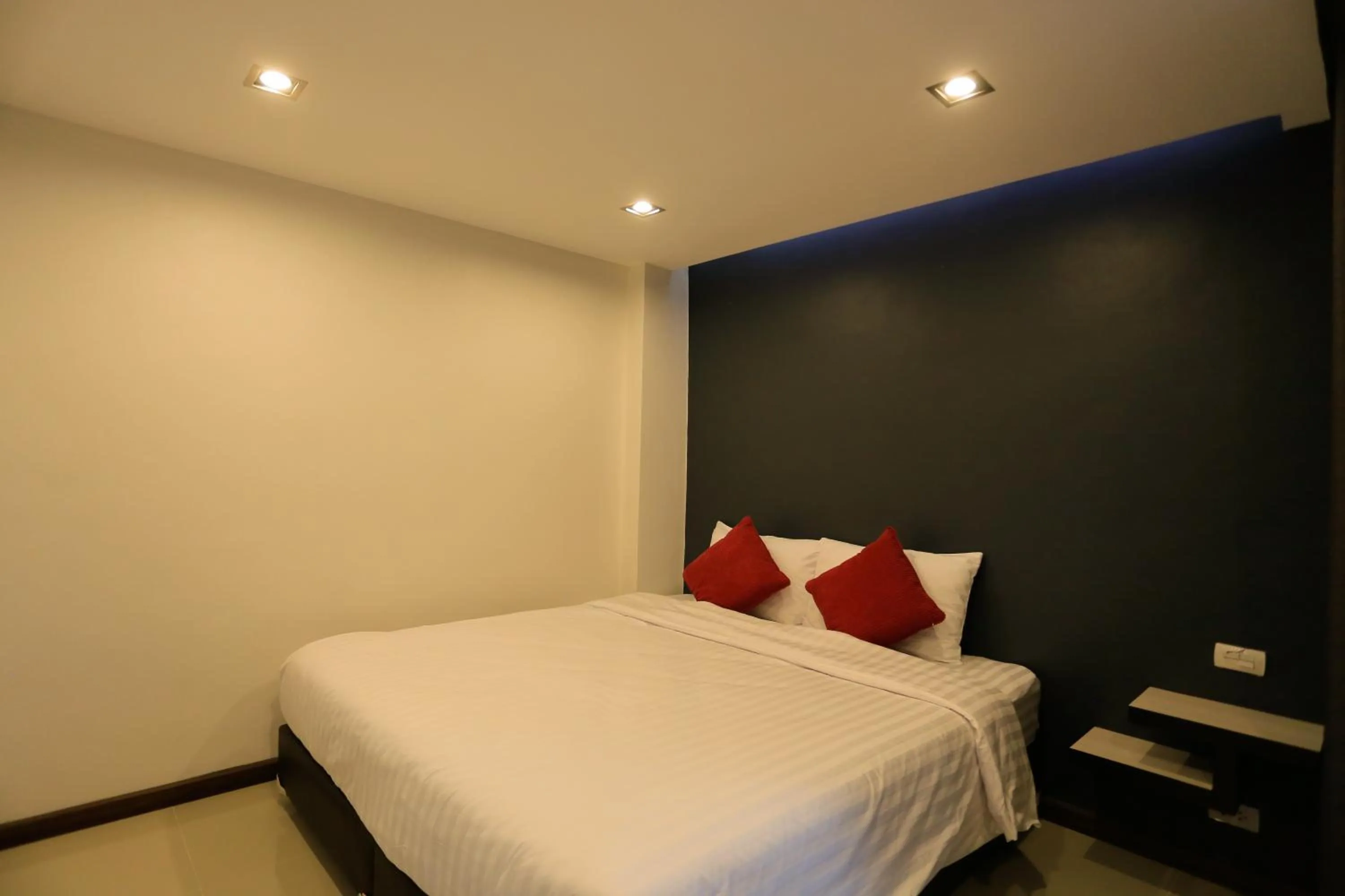 Photo of the whole room, Bed in Khonkaen Residence