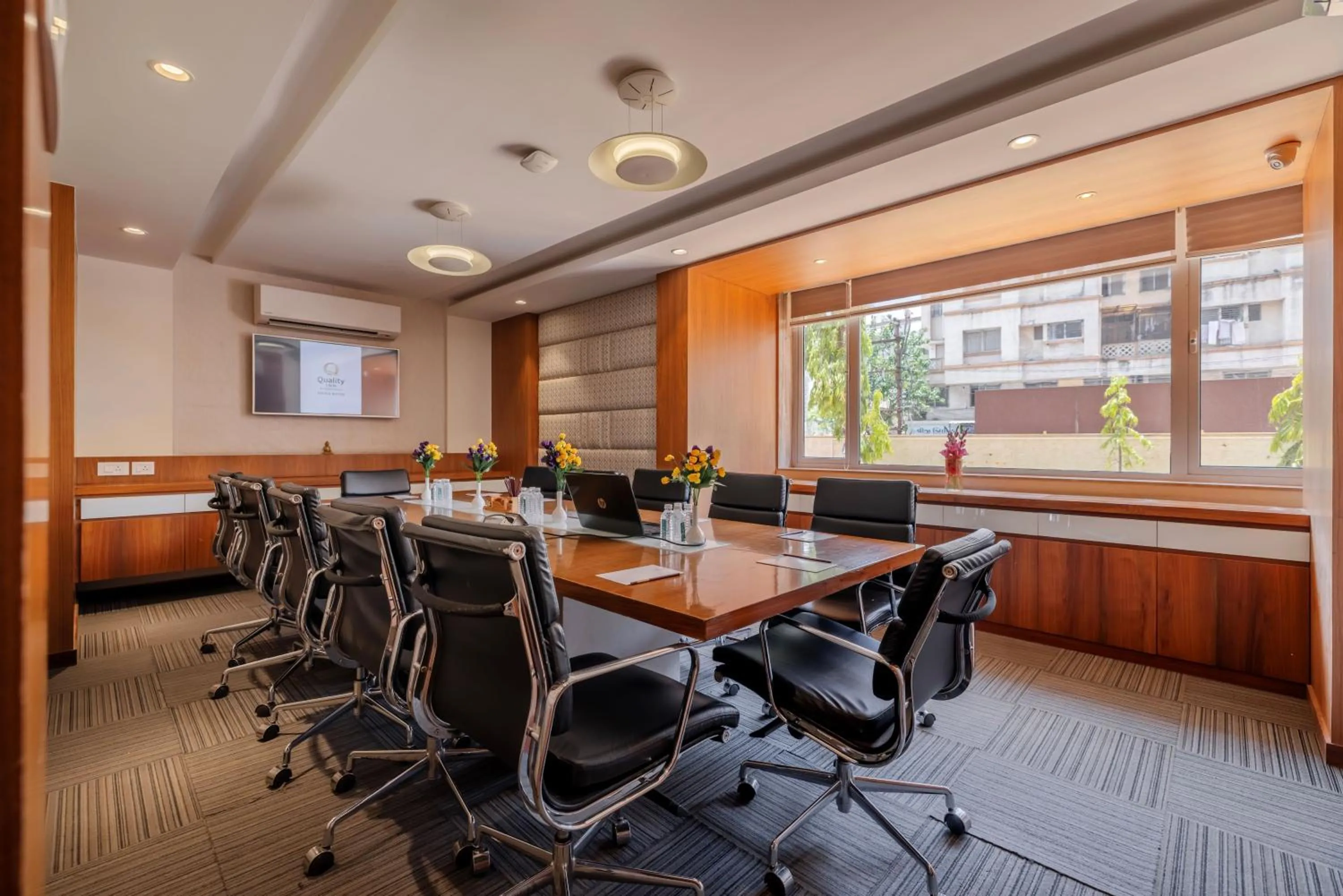 Meeting/conference room in Quality Inn Patria Suites, Rajkot