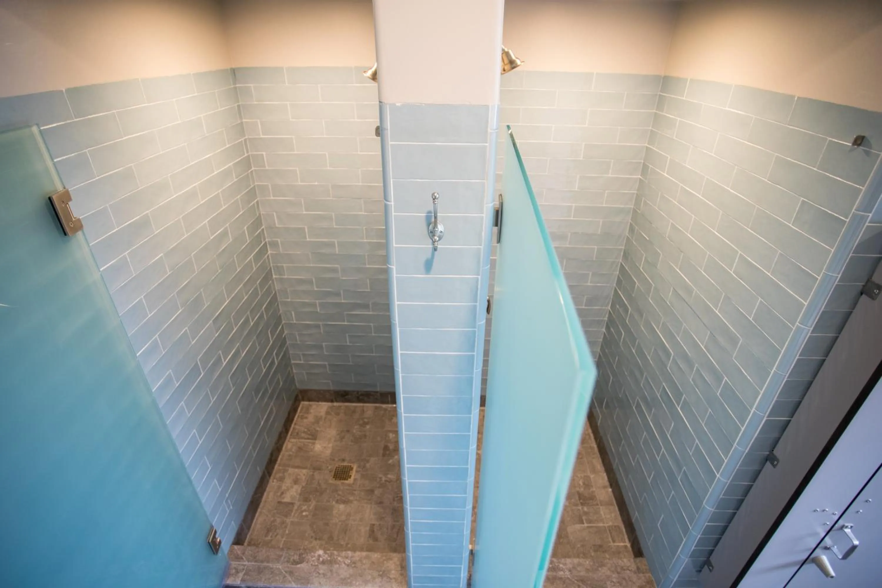 Shower in Ocean Park Hotel