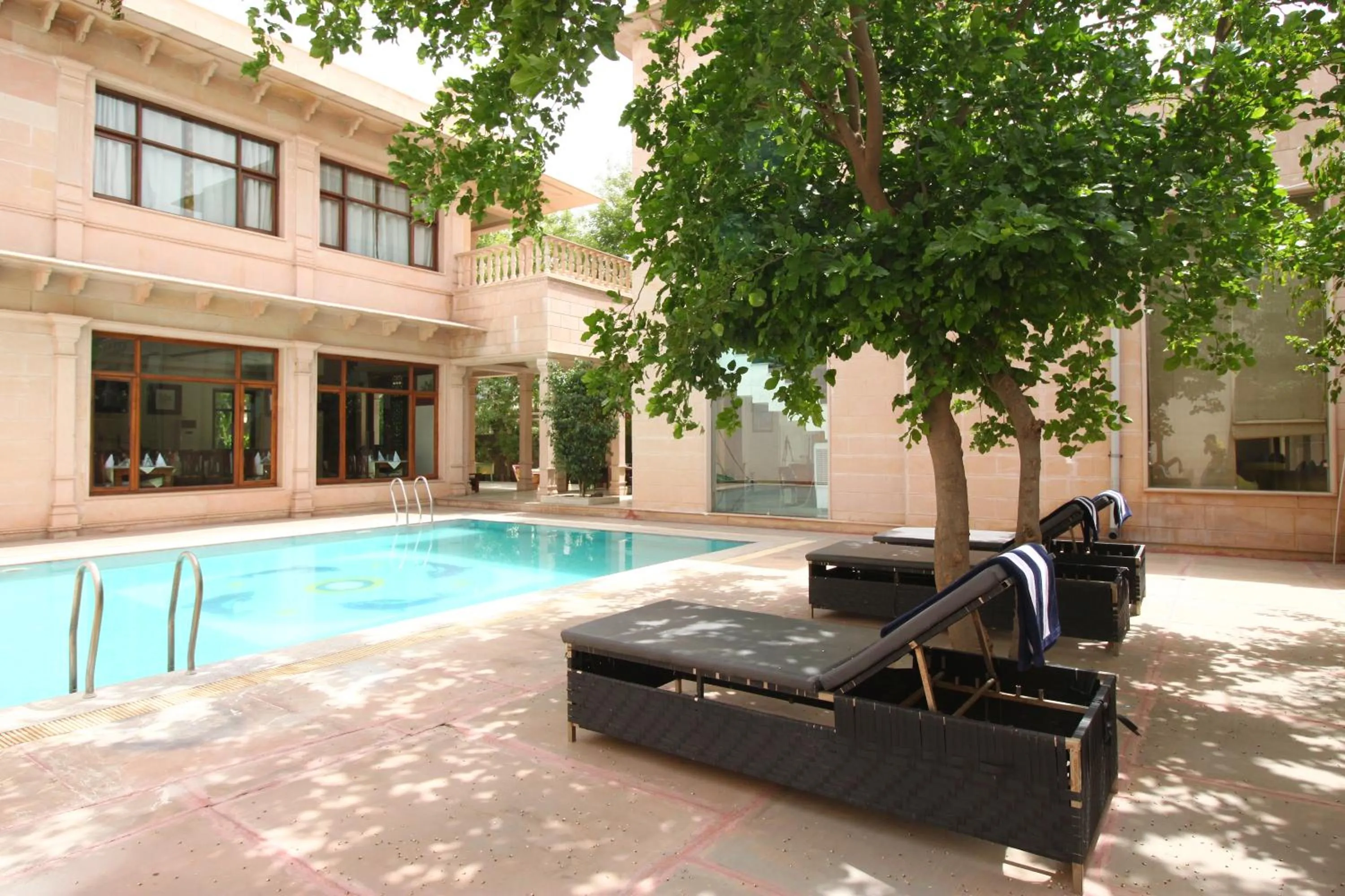 Swimming pool in The Birder's Inn