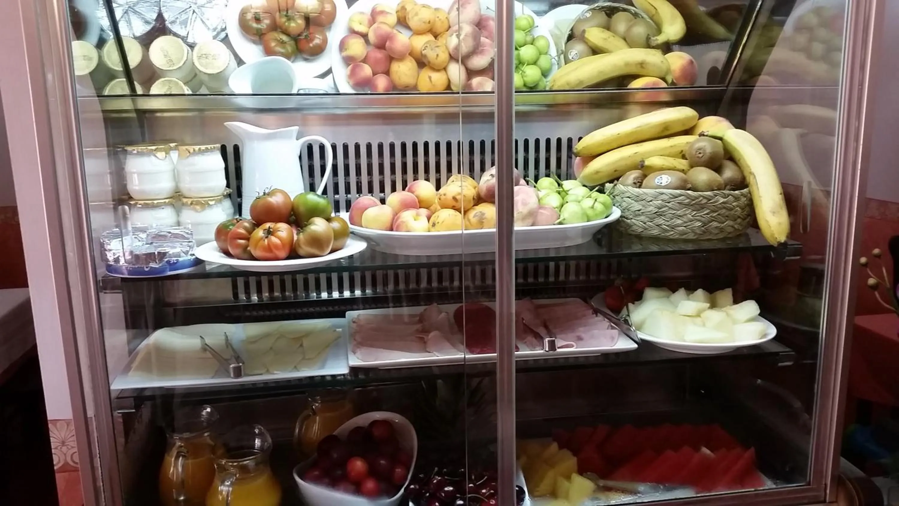 Buffet breakfast in Hotel las Calas