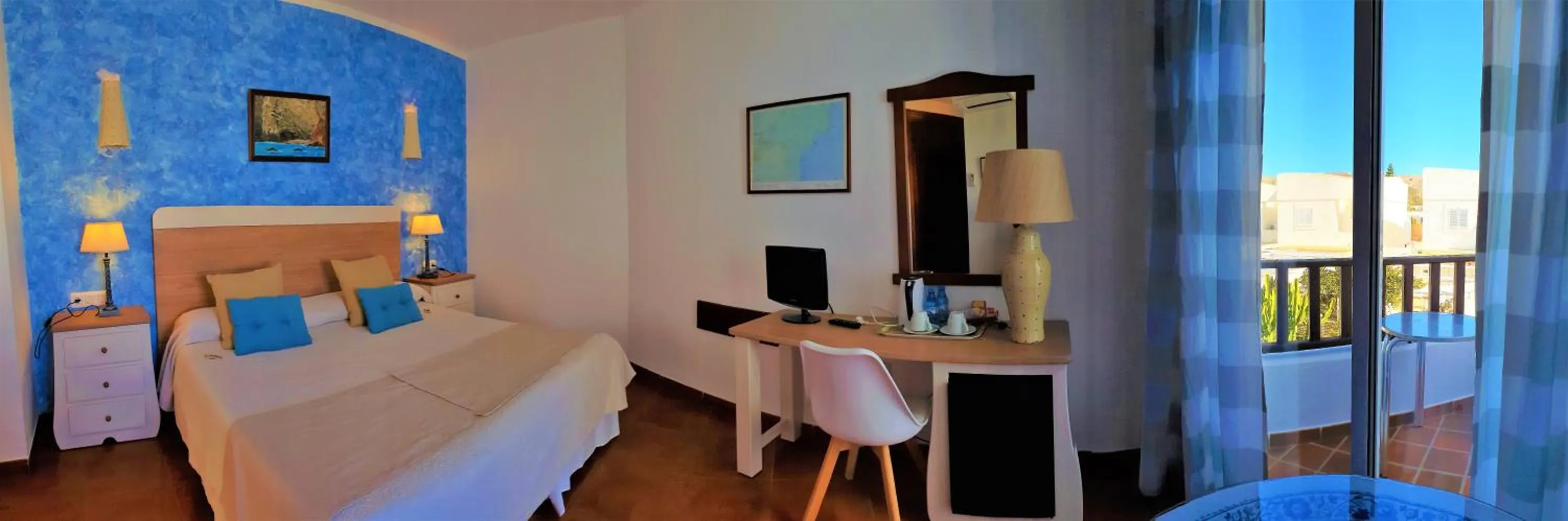 Photo of the whole room, Bed in Hotel las Calas