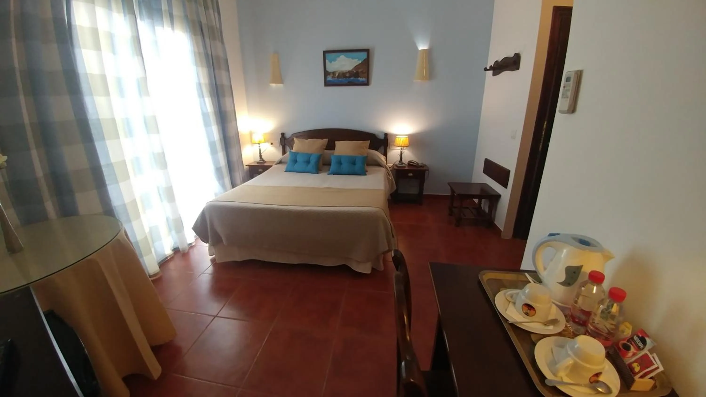 Coffee/tea facilities, Bed in Hotel las Calas