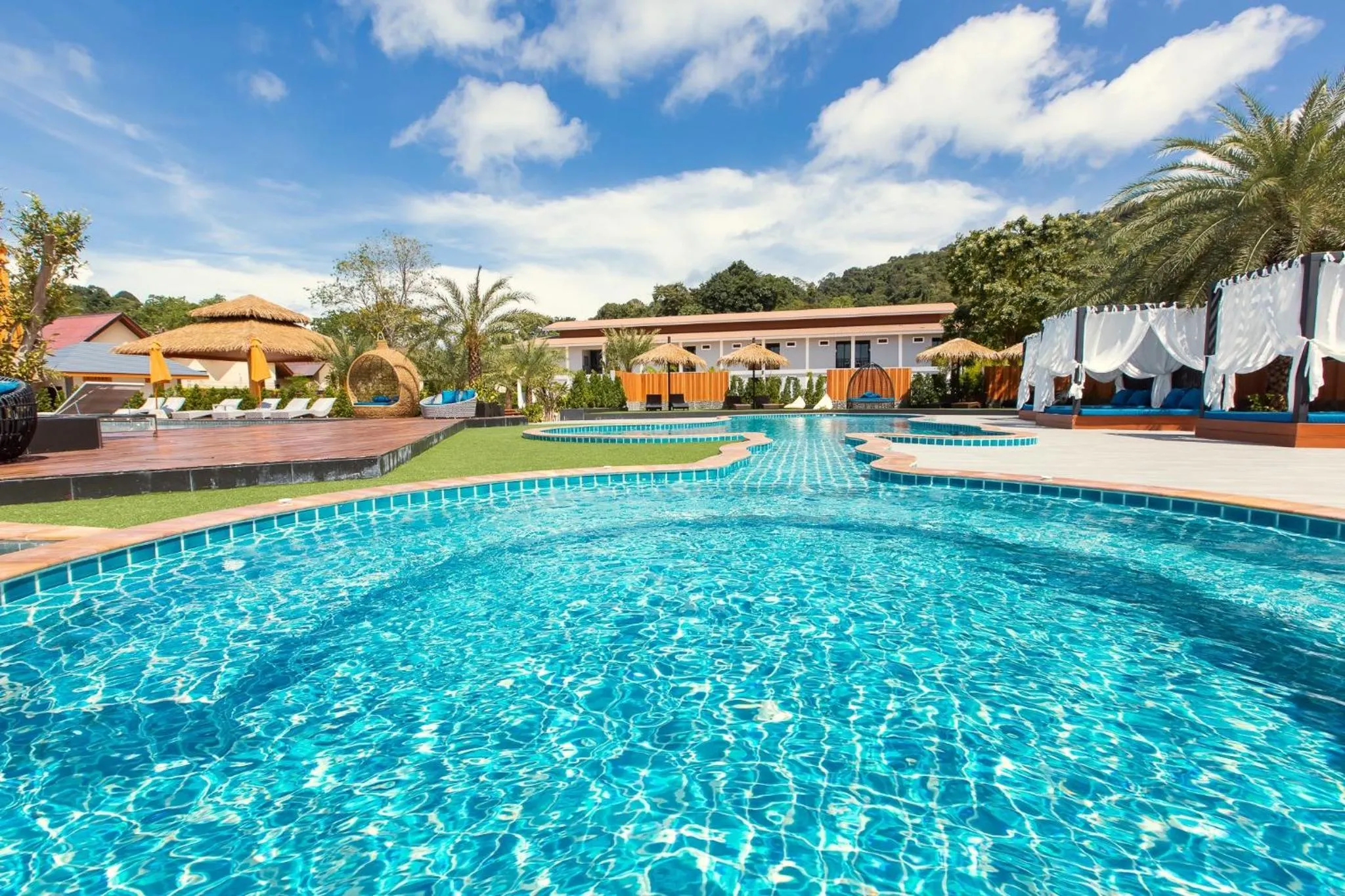 Swimming pool in U Rip Resort Phi Phi Hotel