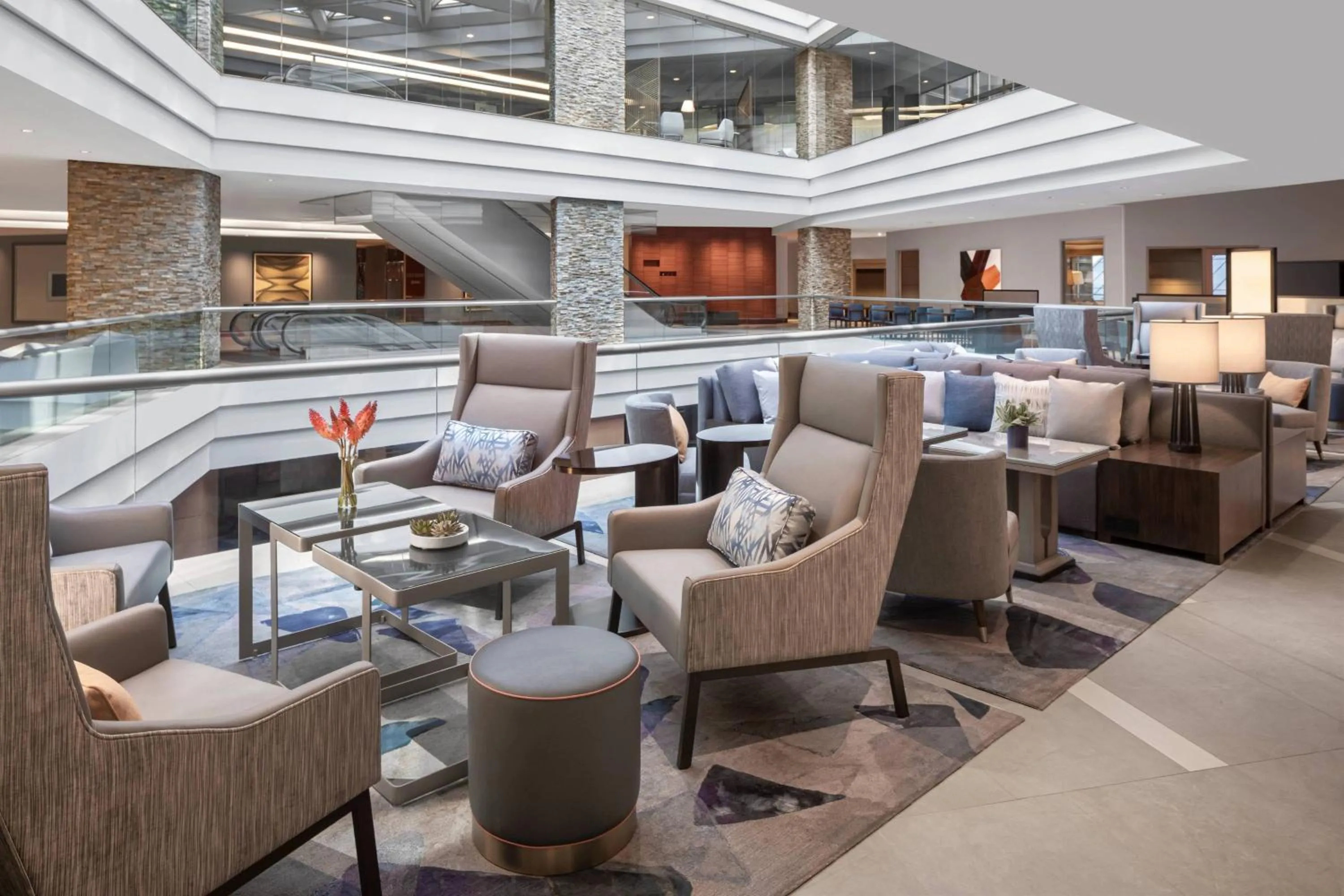 Restaurant/places to eat in Minneapolis Marriott City Center