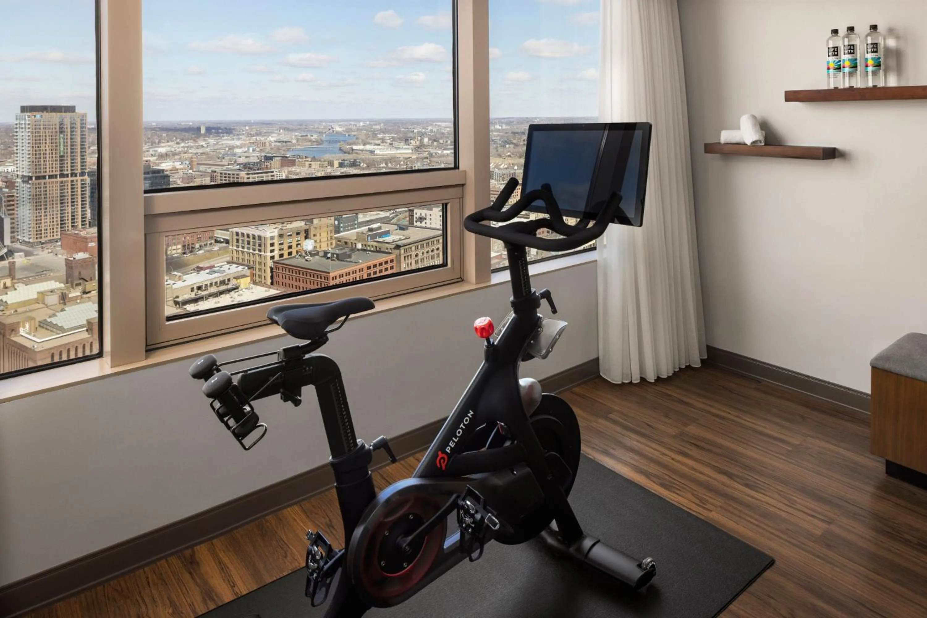 Photo of the whole room in Minneapolis Marriott City Center