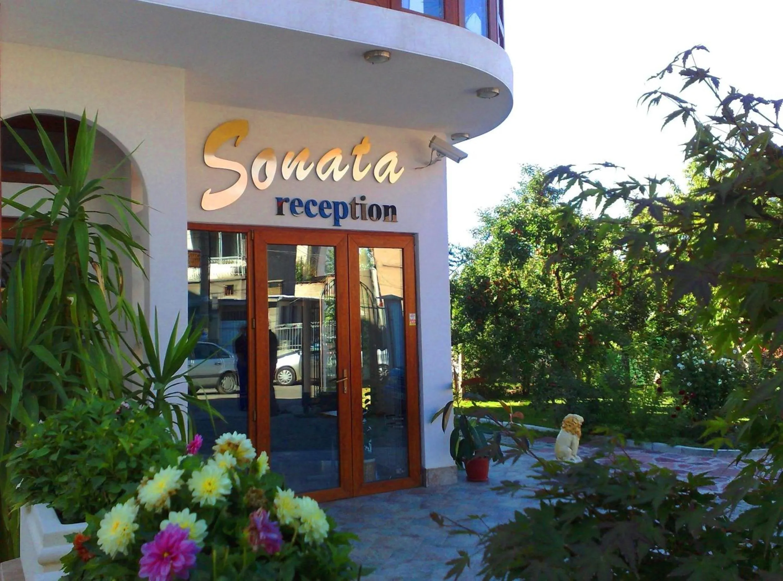 Facade/entrance in Family Hotel Sonata