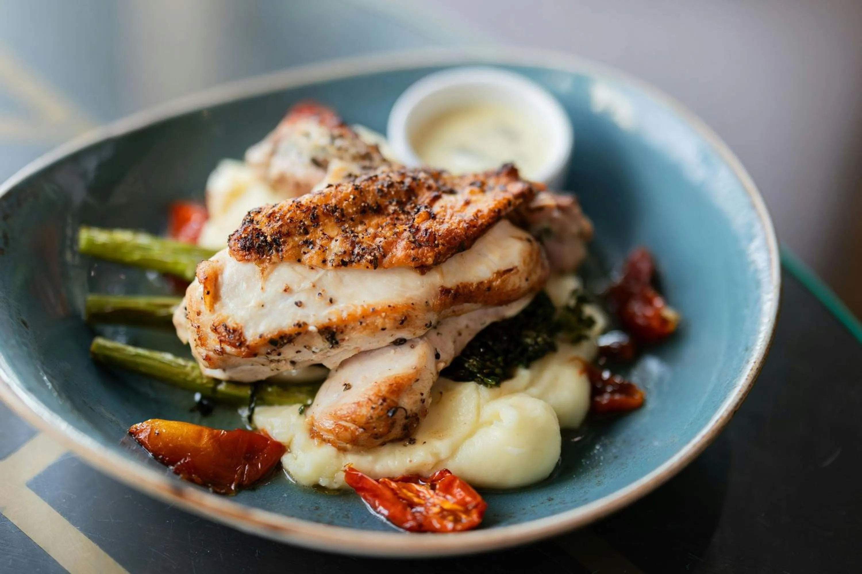 Restaurant/places to eat in Newport Beach Marriott Bayview