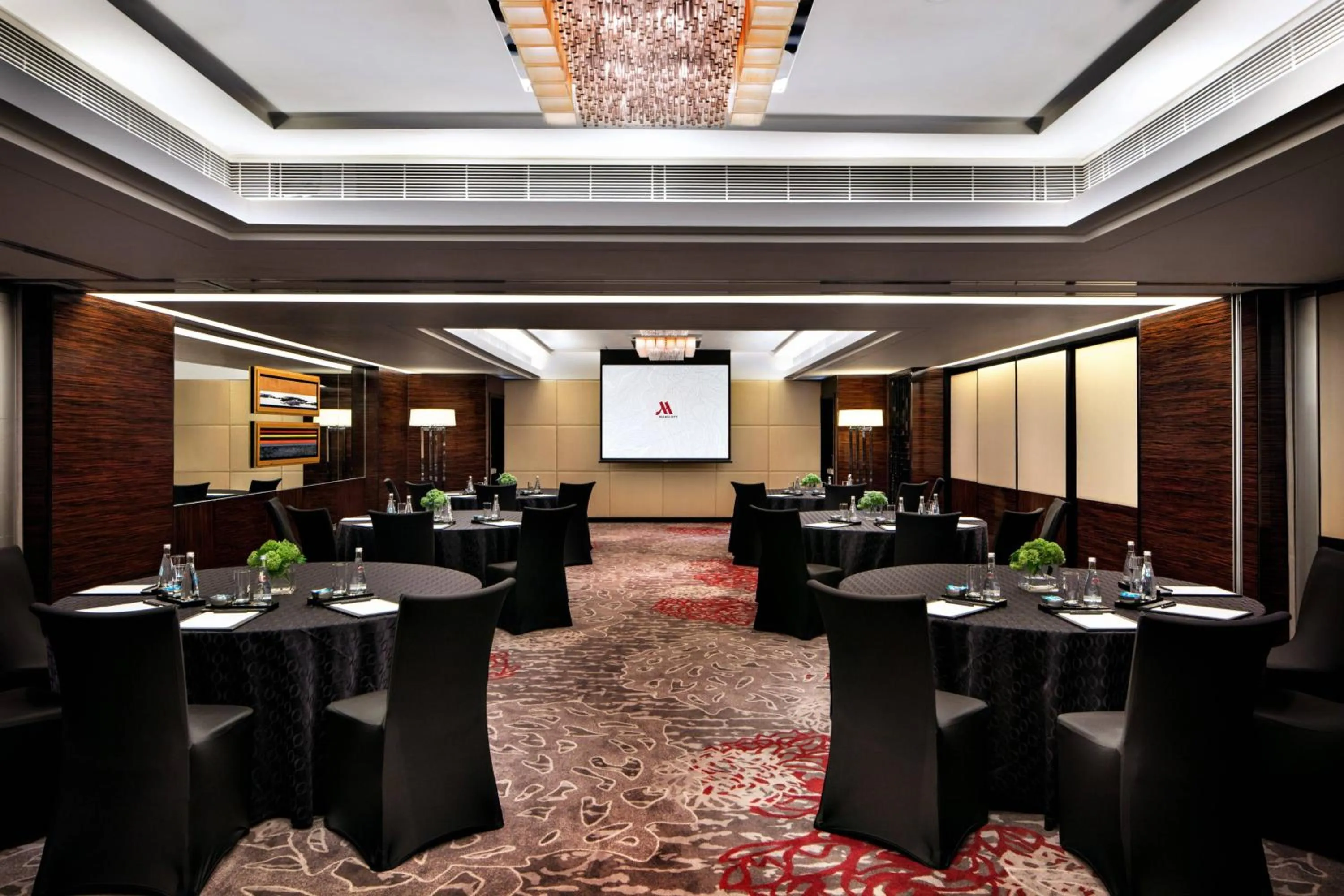 Meeting/conference room in Hong Kong SkyCity Marriott Hotel