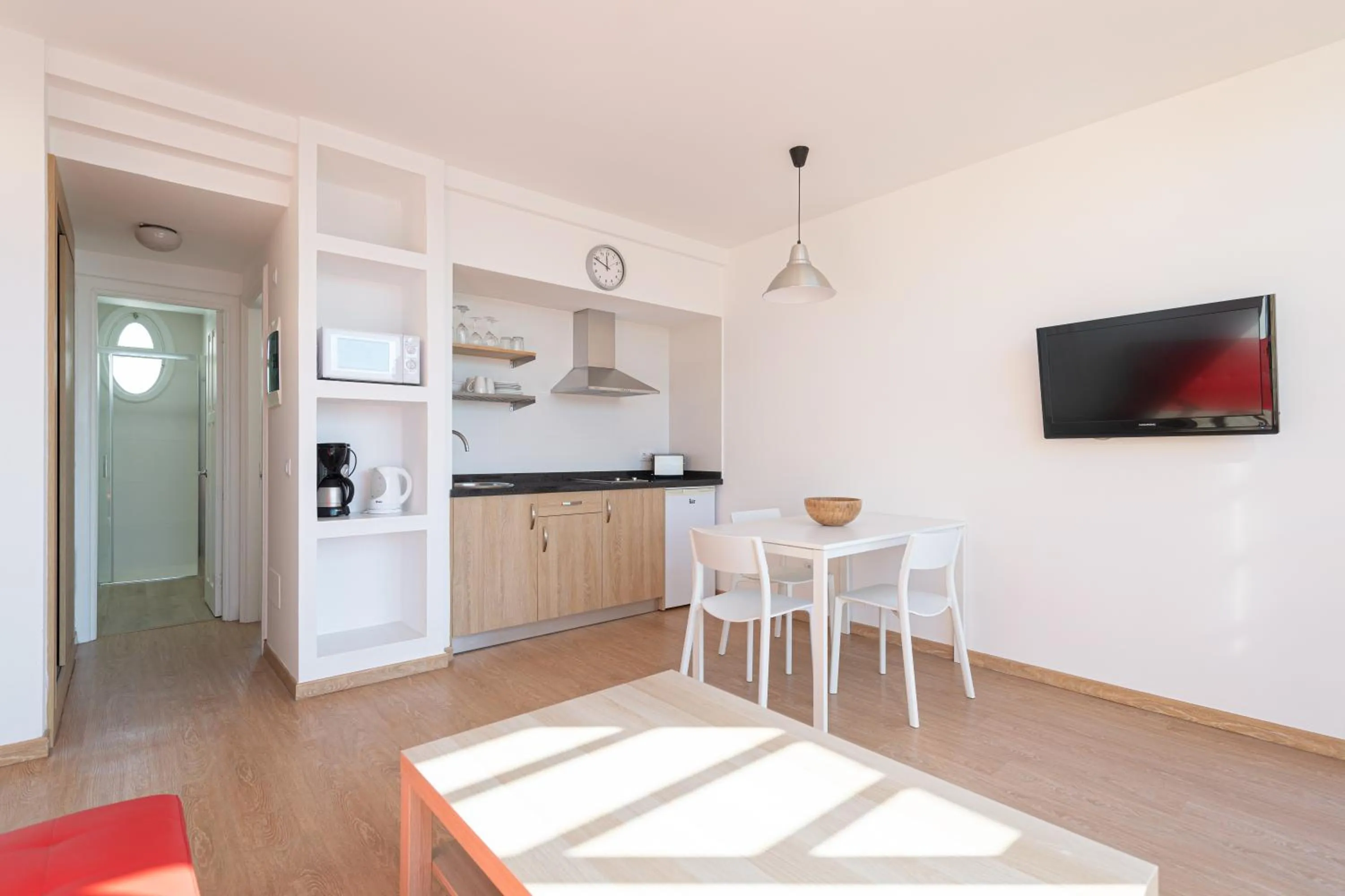 Kitchen or kitchenette in Apartamentos Cordial Judoca Beach