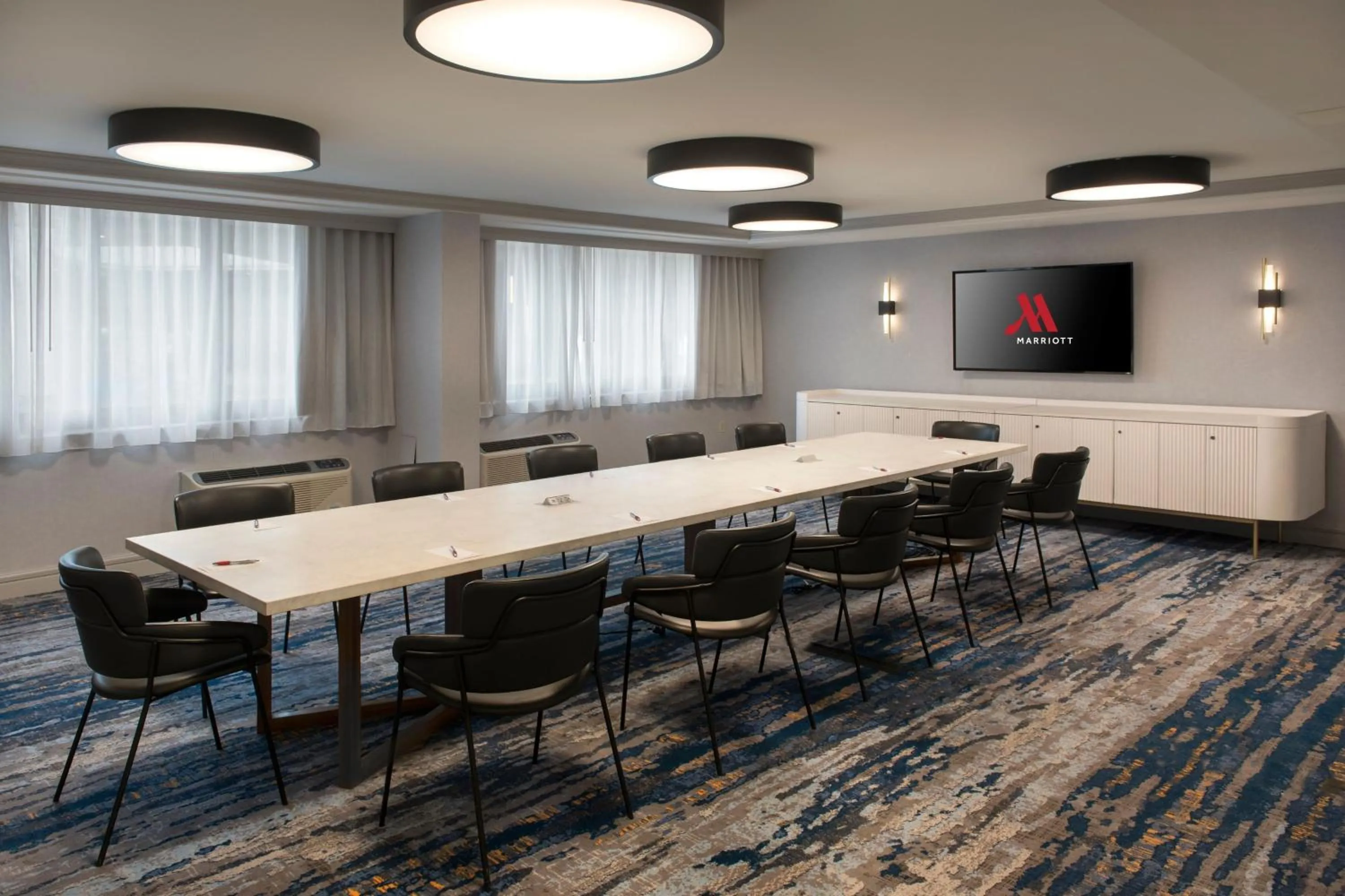 Meeting/conference room in Long Island Marriott Hotel
