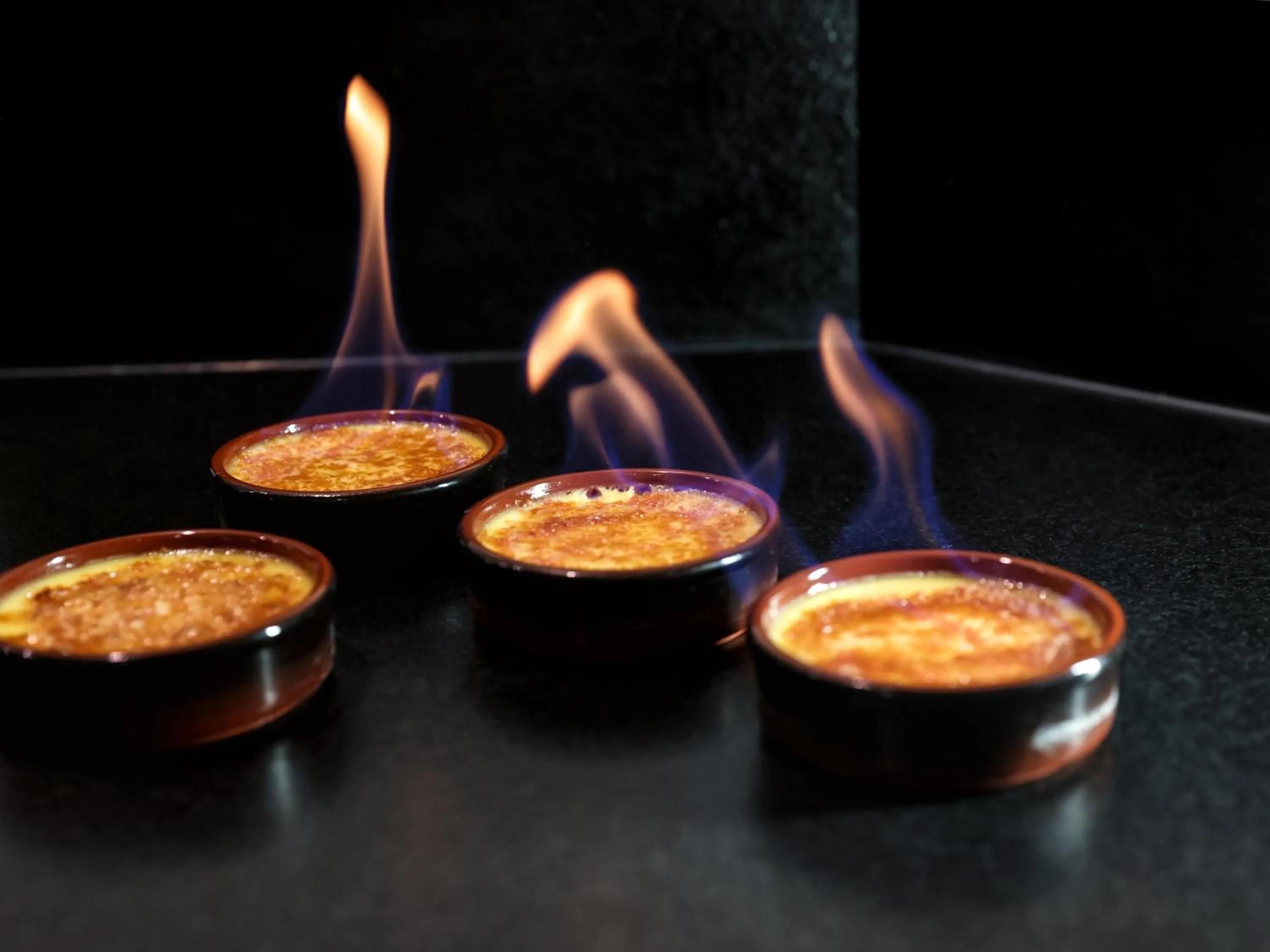 Restaurant/places to eat in Maison d'hôtes & SPA La Scierie