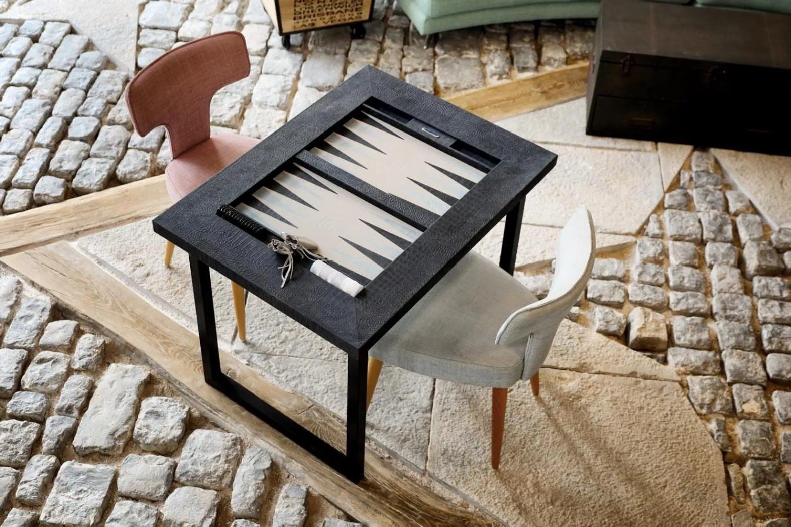 Library in Maison d'hôtes & SPA La Scierie