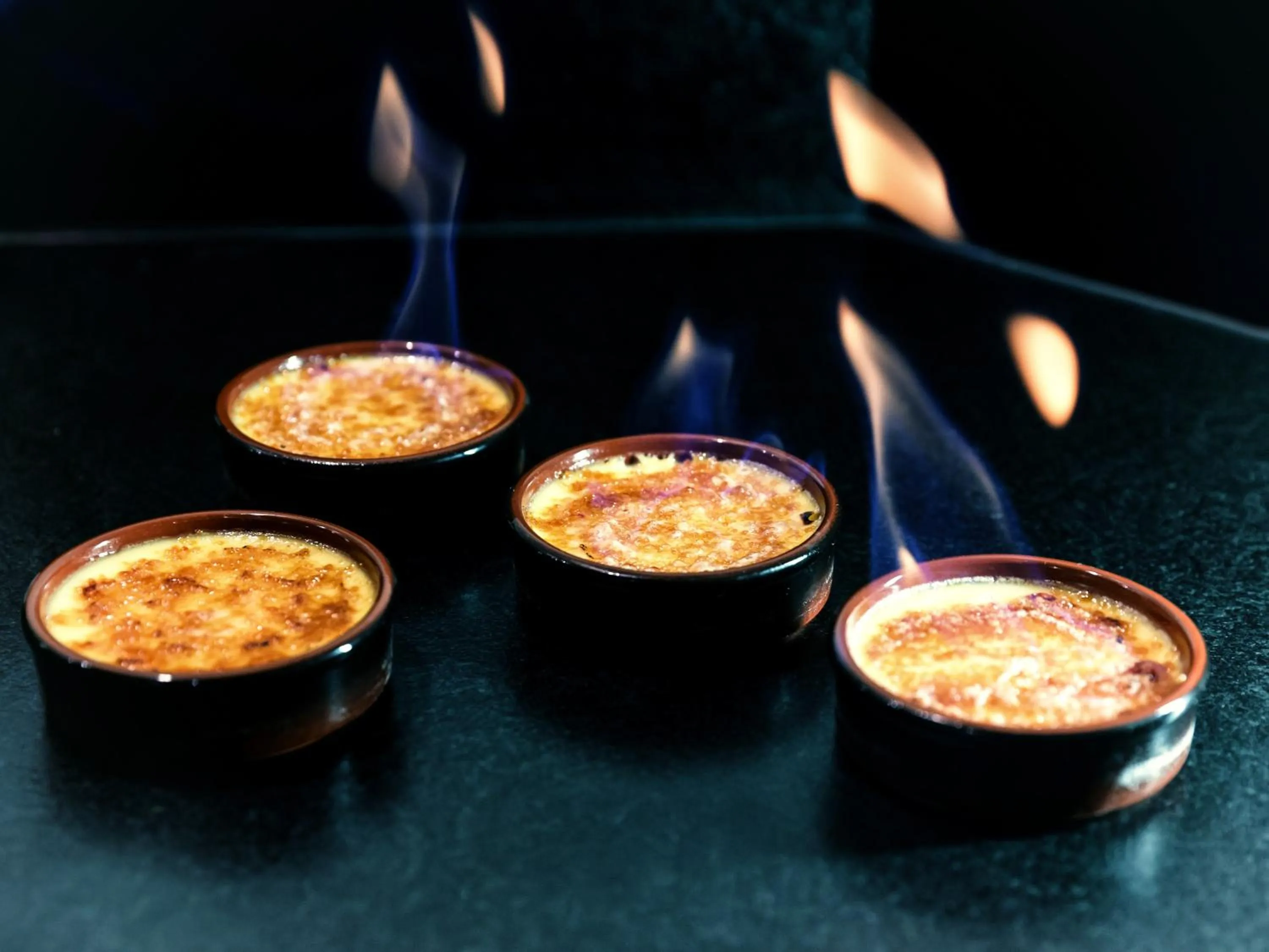 Restaurant/places to eat in Maison d'hôtes & SPA La Scierie