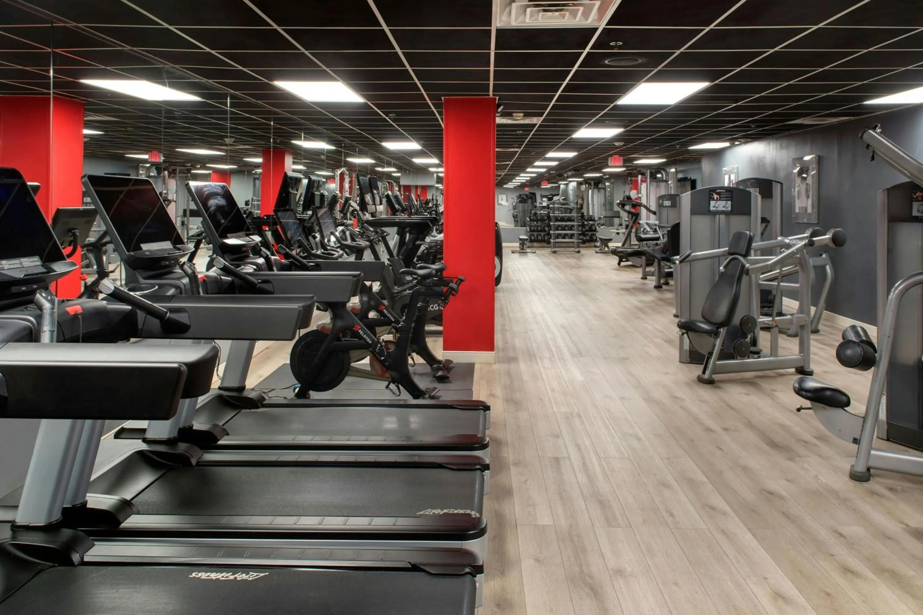 Fitness centre/facilities in Westchester Marriott