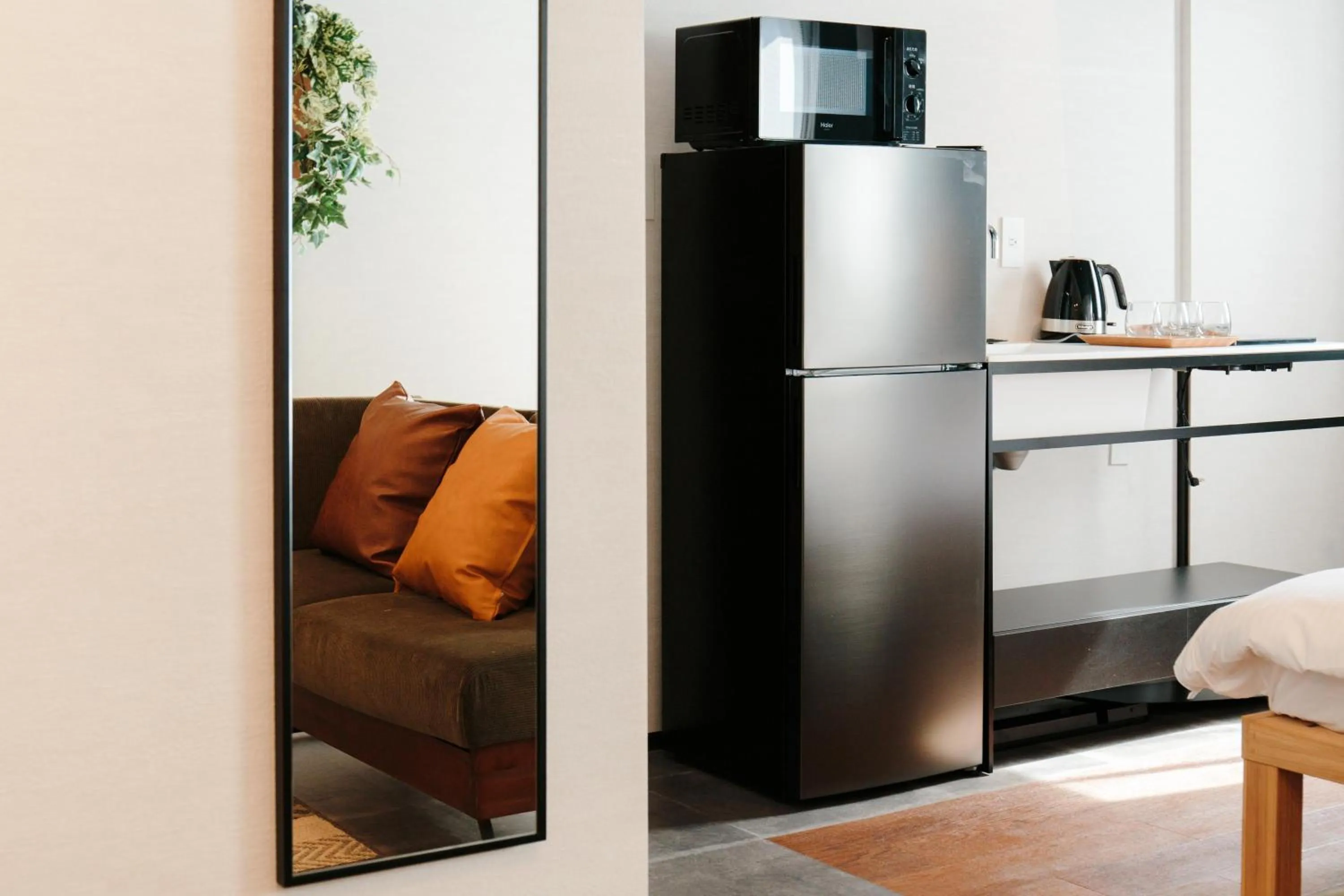 Kitchen or kitchenette, Bed in Hotel Potmum Sapporo