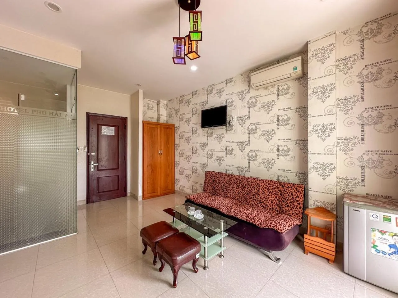 TV and multimedia in Hotel Phu Hai