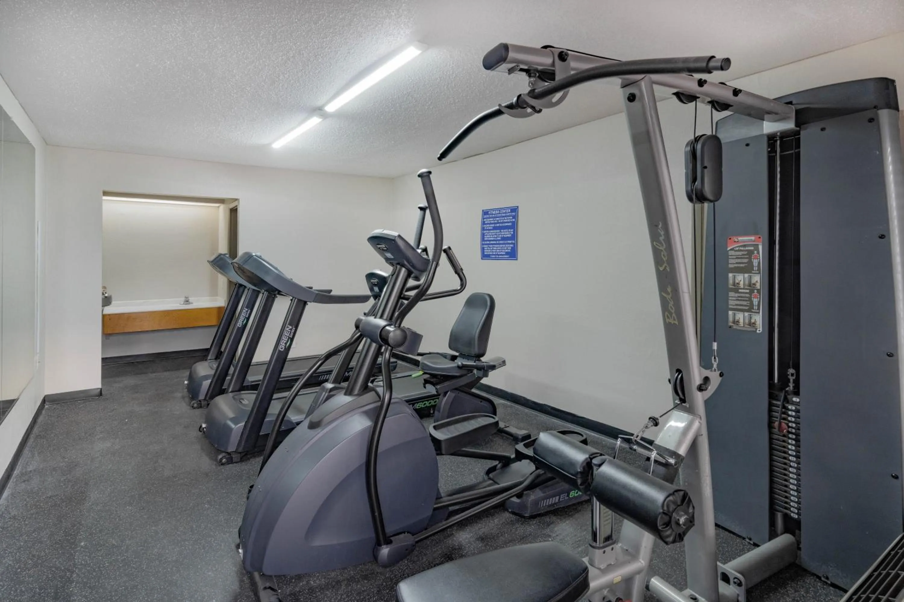 Fitness centre/facilities in Days Inn by Wyndham Cookeville