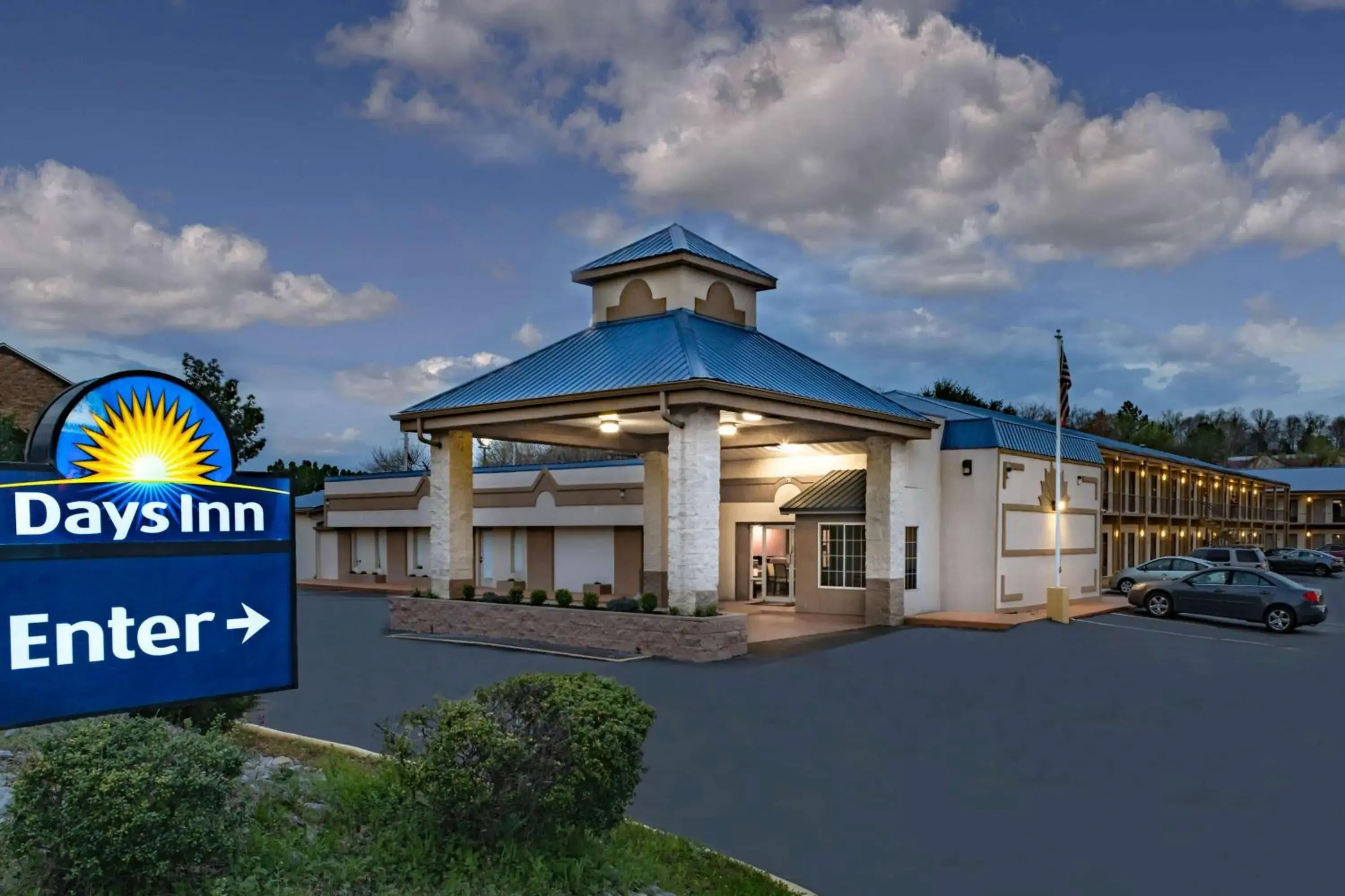 Property building in Days Inn by Wyndham Cookeville Property building in Days Inn by Wyndham Cookeville