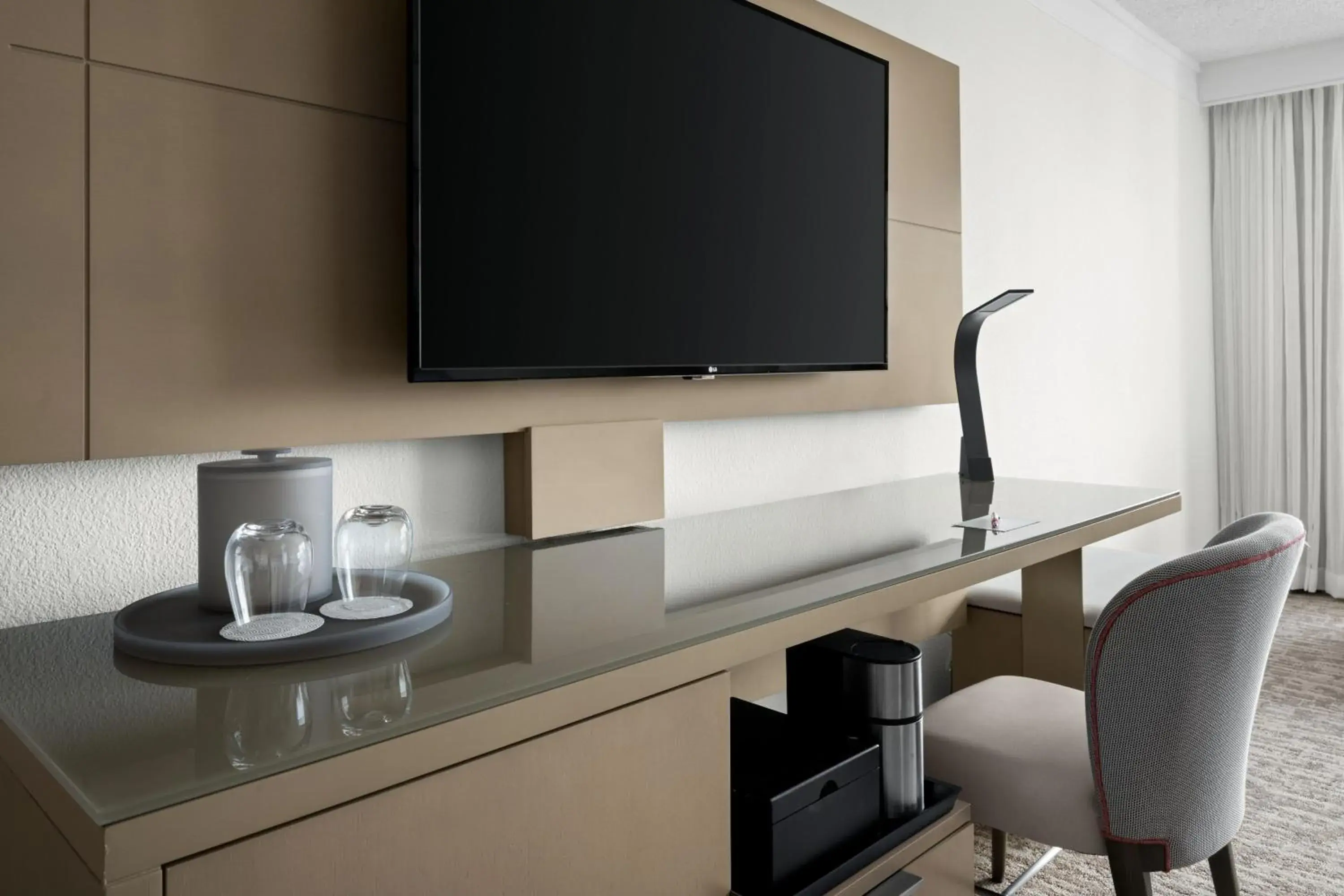 Newly Renovated Queen Room with Two Queen Beds - single occupancy - Hearing Accessible in West Palm Beach Marriott Newly Renovated Queen Room with Two Queen Beds - single occupancy - Hearing Accessible in West Palm Beach Marriott