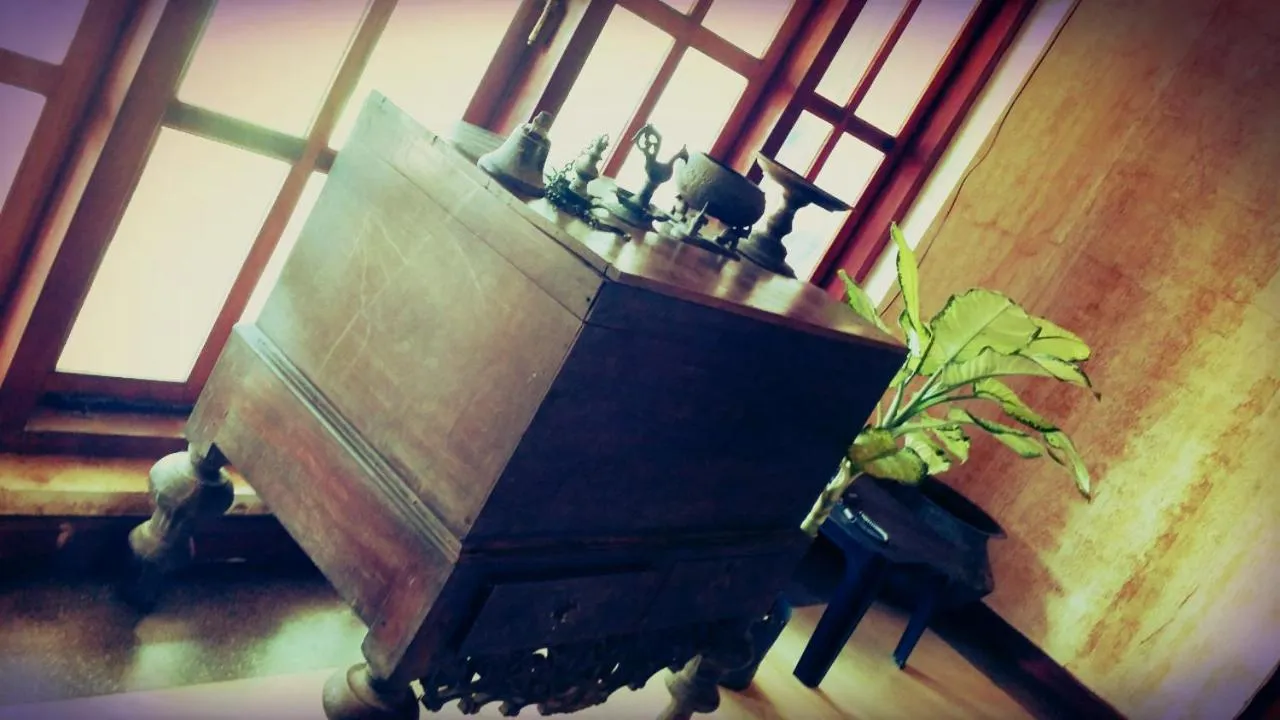 Decorative detail in Saubagya Inn