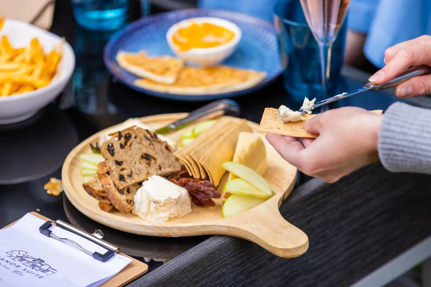 Restaurant/places to eat in Oakdene Vineyards Guesthouse