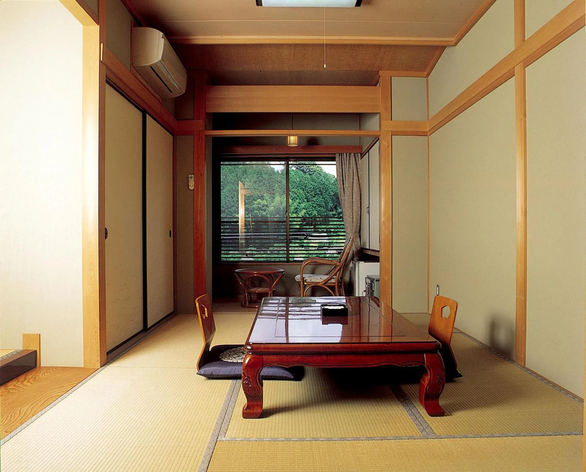 Photo of the whole room in Ryujin Onsen Marui Ryokan