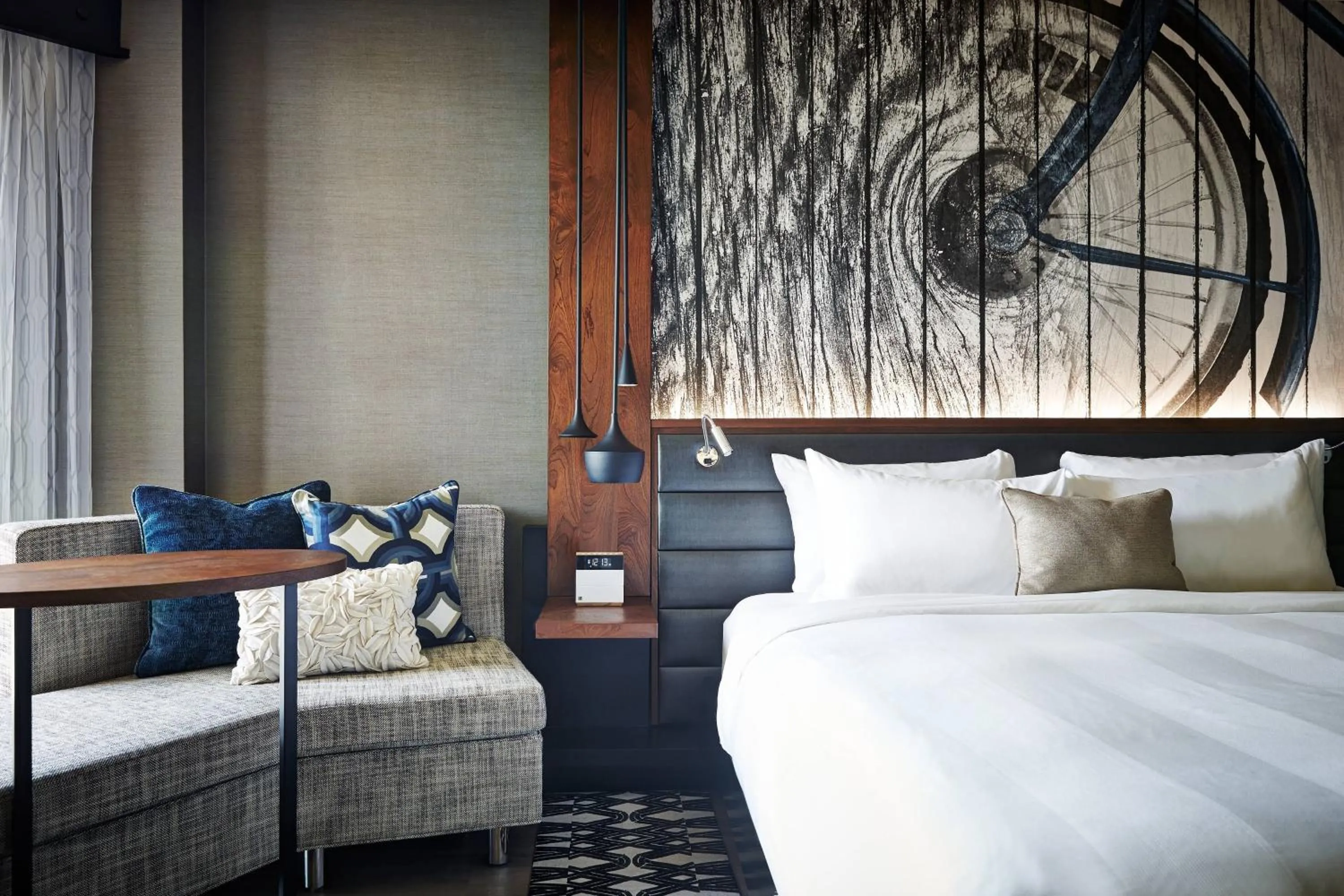 Photo of the whole room, Bed in Portland Marriott Downtown Waterfront