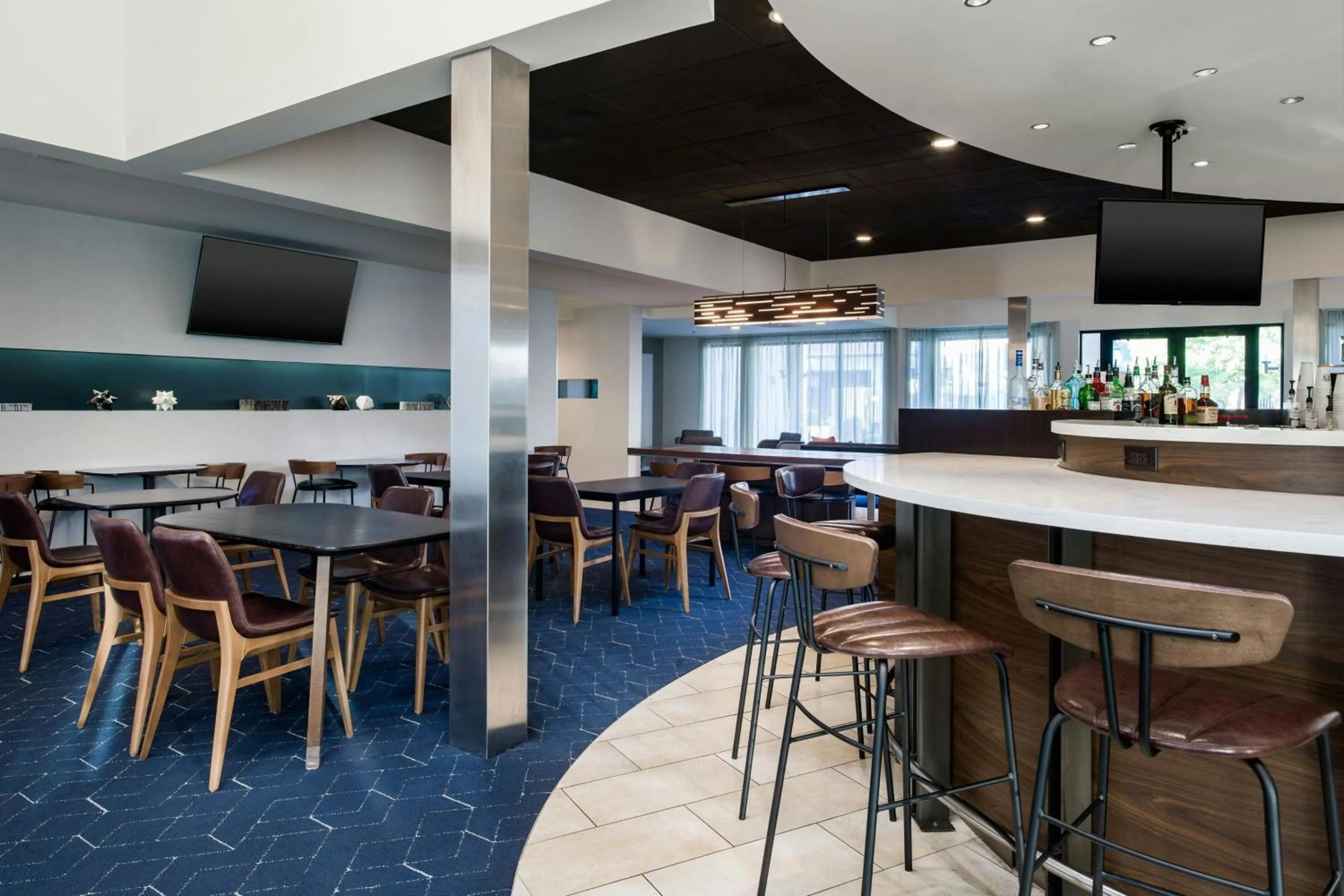 Breakfast in Courtyard by Marriott Phoenix Airport