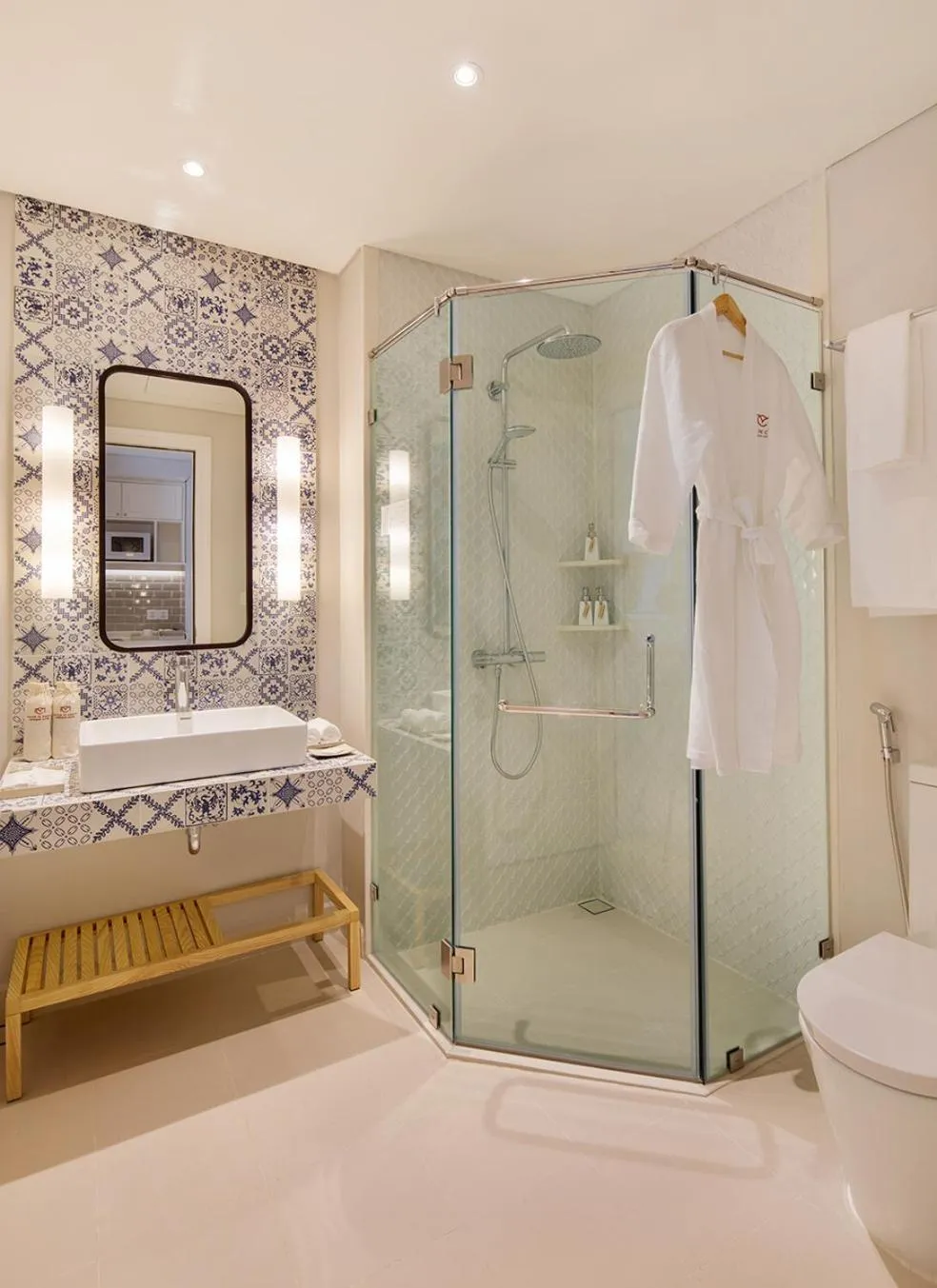 Shower in Maison De Camille Boutique Hotel
