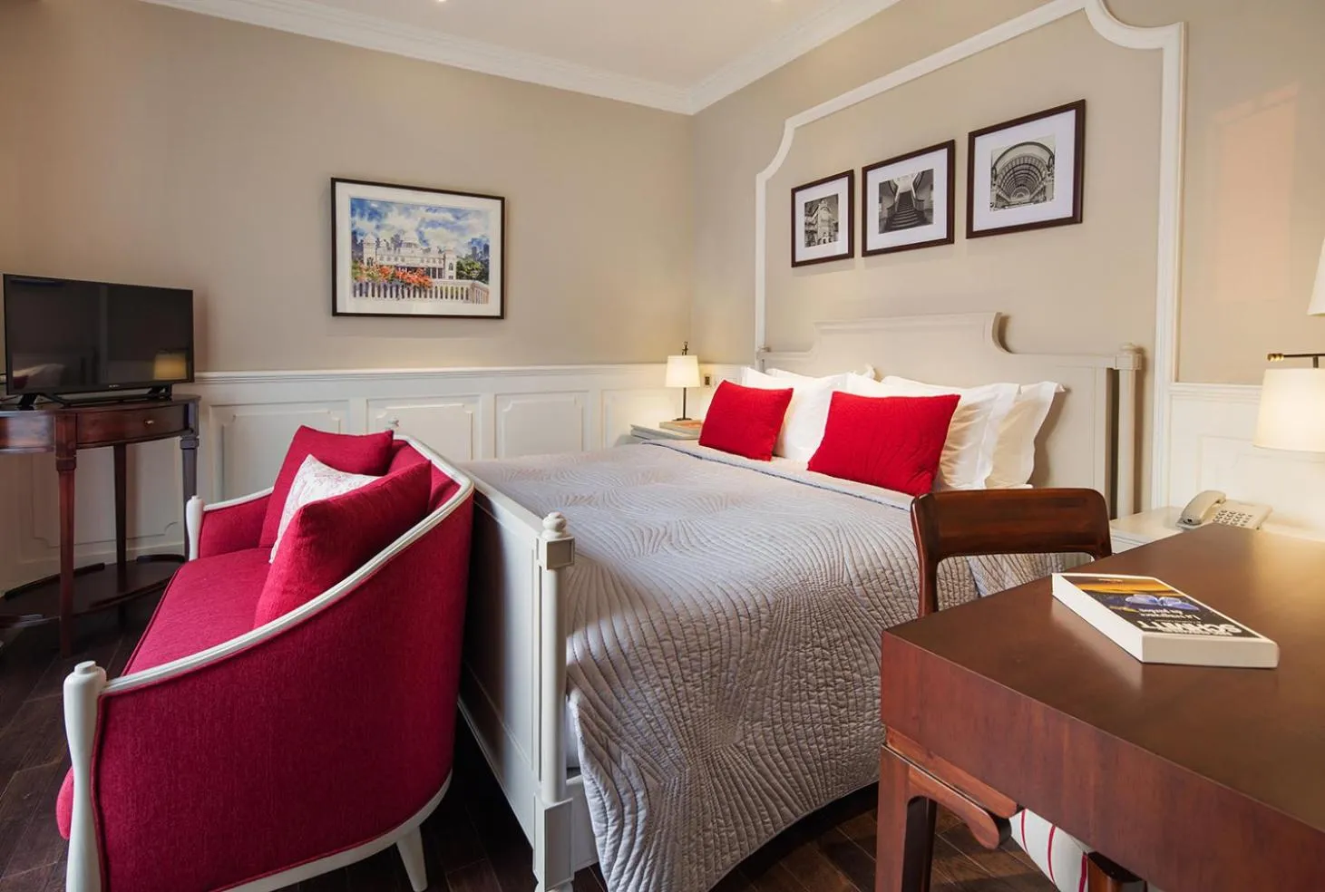 Bedroom, Bed in Maison De Camille Boutique Hotel