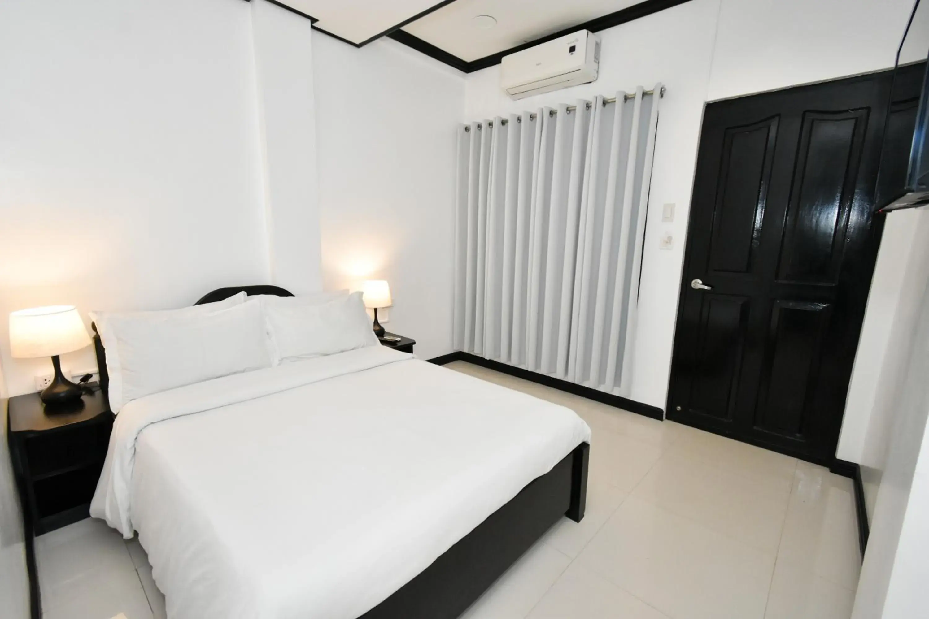 Bed in Swiftlets Inn Bed in Swiftlets Inn