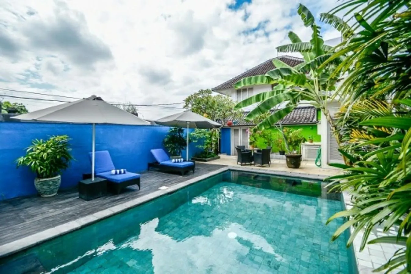 Swimming pool in Sun Shoot Villas Seminyak