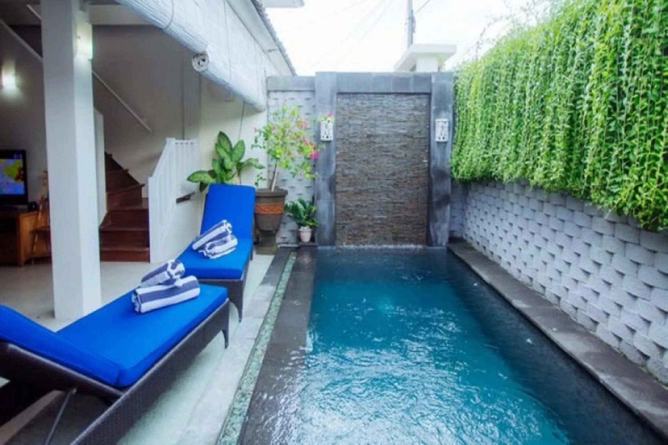 Seating area in Sun Shoot Villas Seminyak