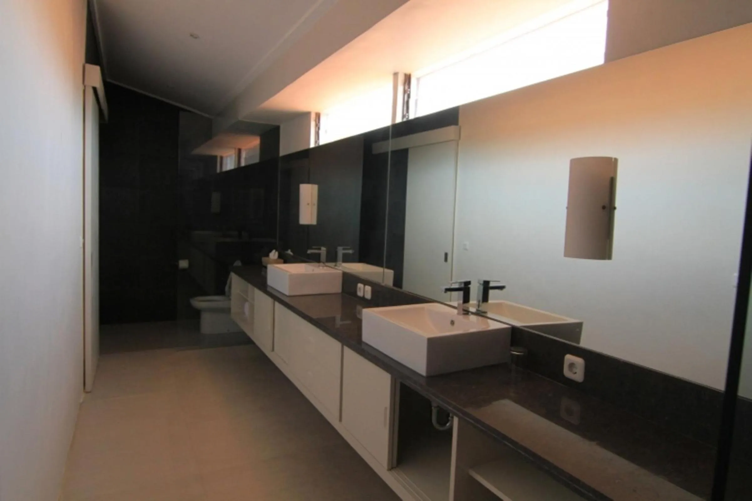 Toilet in Sun Shoot Villas Seminyak