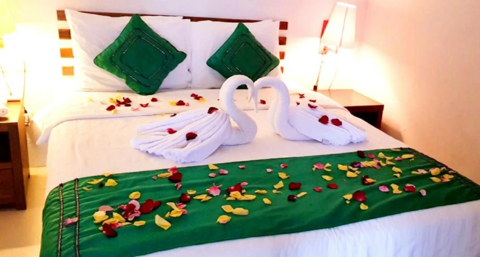 Decorative detail, Bed in Sun Shoot Villas Seminyak