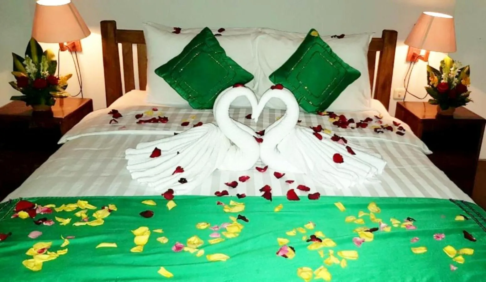 Decorative detail, Bed in Sun Shoot Villas Seminyak